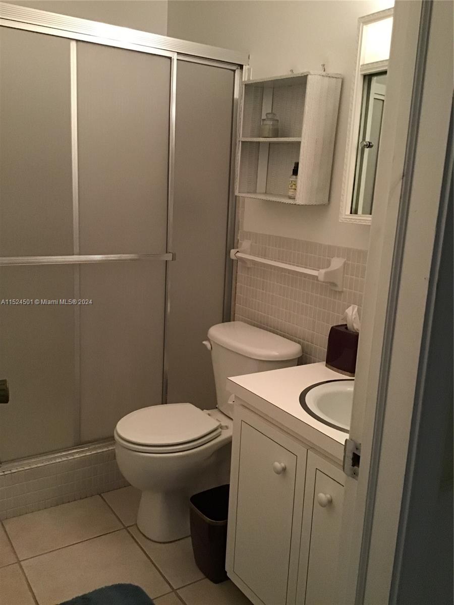 2180 67th St, Fort Lauderdale, FL, 33308 United States, 2 Bedrooms Bedrooms, ,2 BathroomsBathrooms,Residential,For Sale,67th St,A11524501