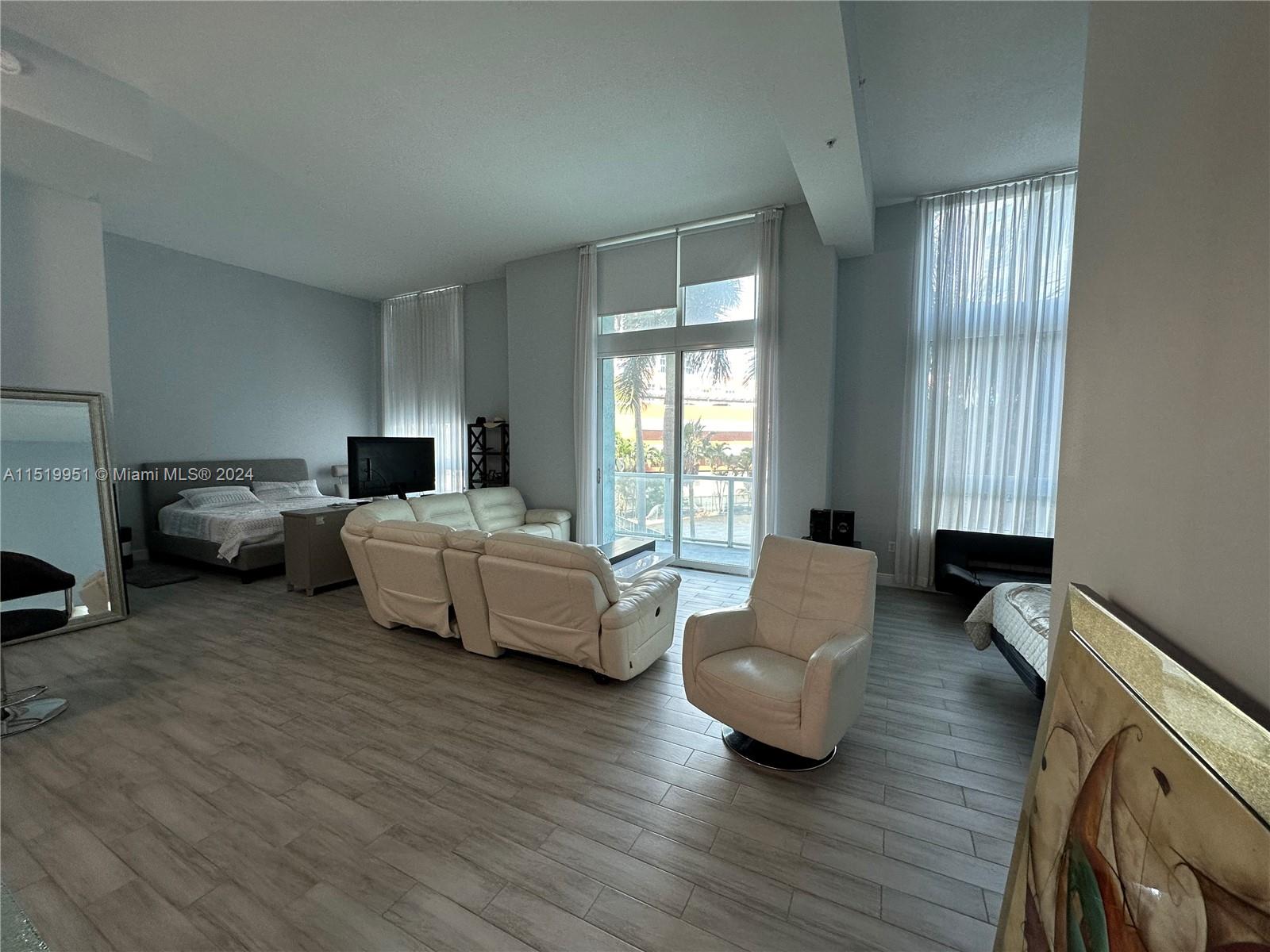 1900 N Bayshore Dr 512, Miami, Florida 33132, 2 Bedrooms Bedrooms, ,2 BathroomsBathrooms,Residential,For Sale,1900 N Bayshore Dr 512,A11519951