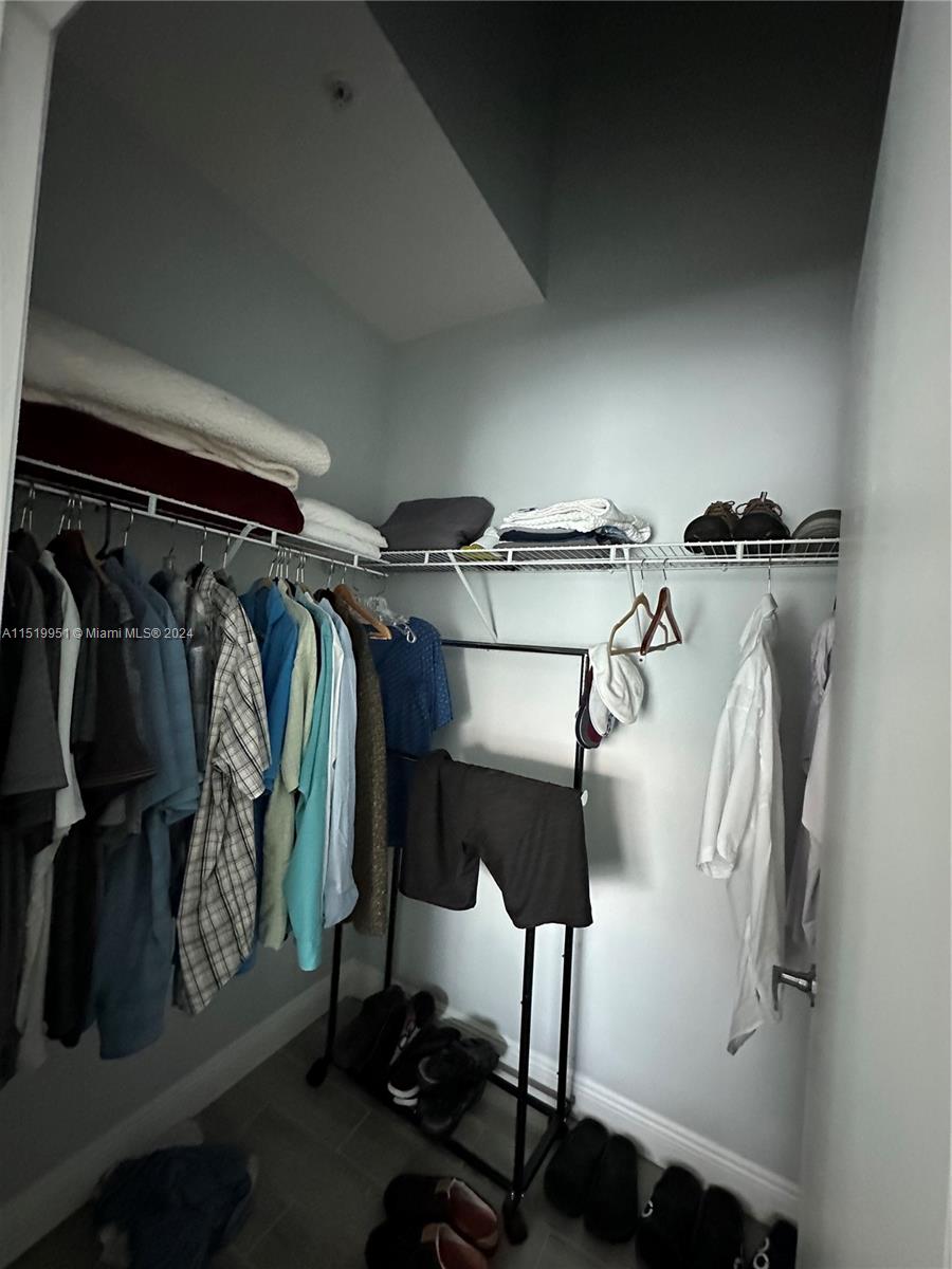 1900 N Bayshore Dr 512, Miami, Florida 33132, 2 Bedrooms Bedrooms, ,2 BathroomsBathrooms,Residential,For Sale,1900 N Bayshore Dr 512,A11519951