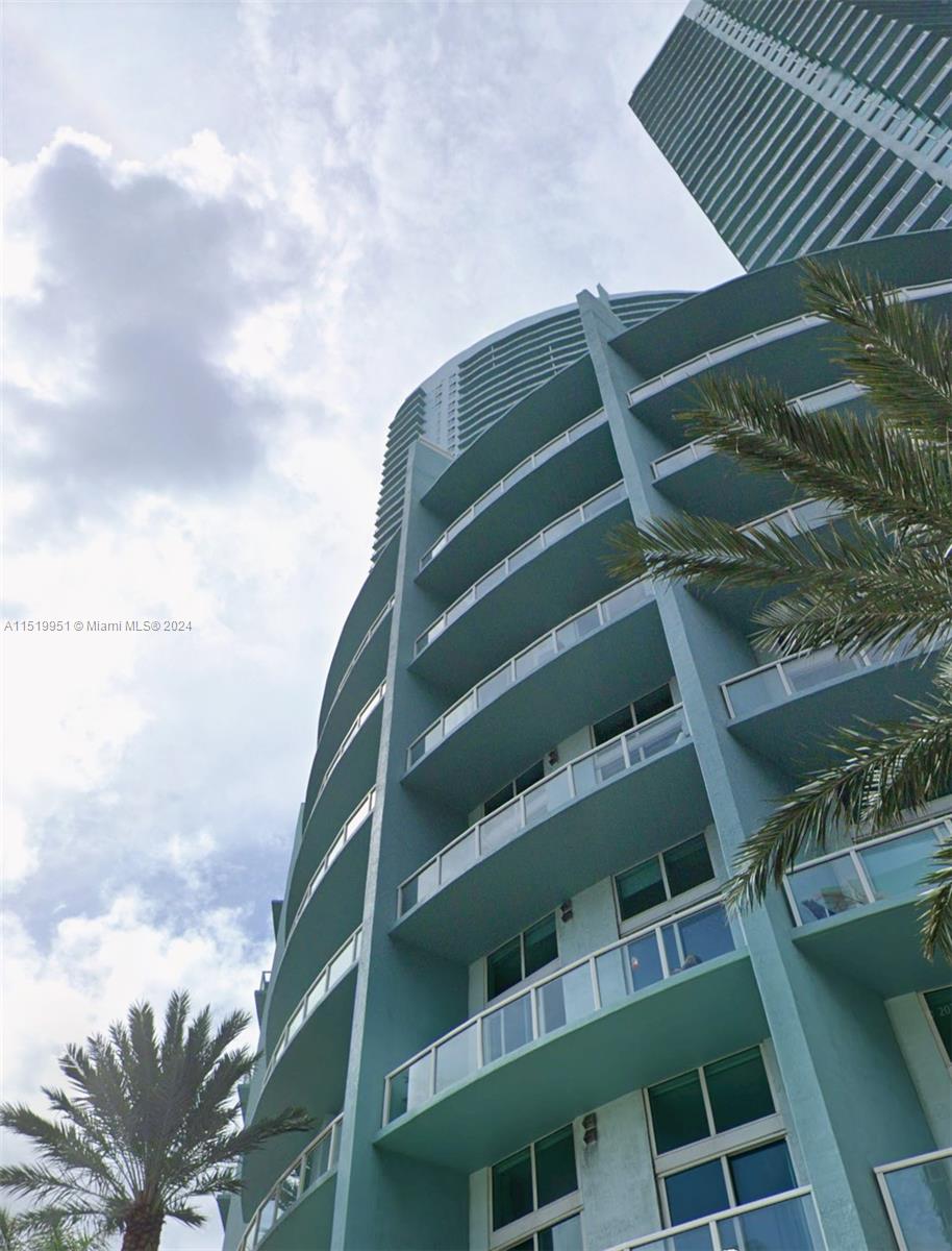1900 N Bayshore Dr 512, Miami, Florida 33132, 2 Bedrooms Bedrooms, ,2 BathroomsBathrooms,Residential,For Sale,1900 N Bayshore Dr 512,A11519951