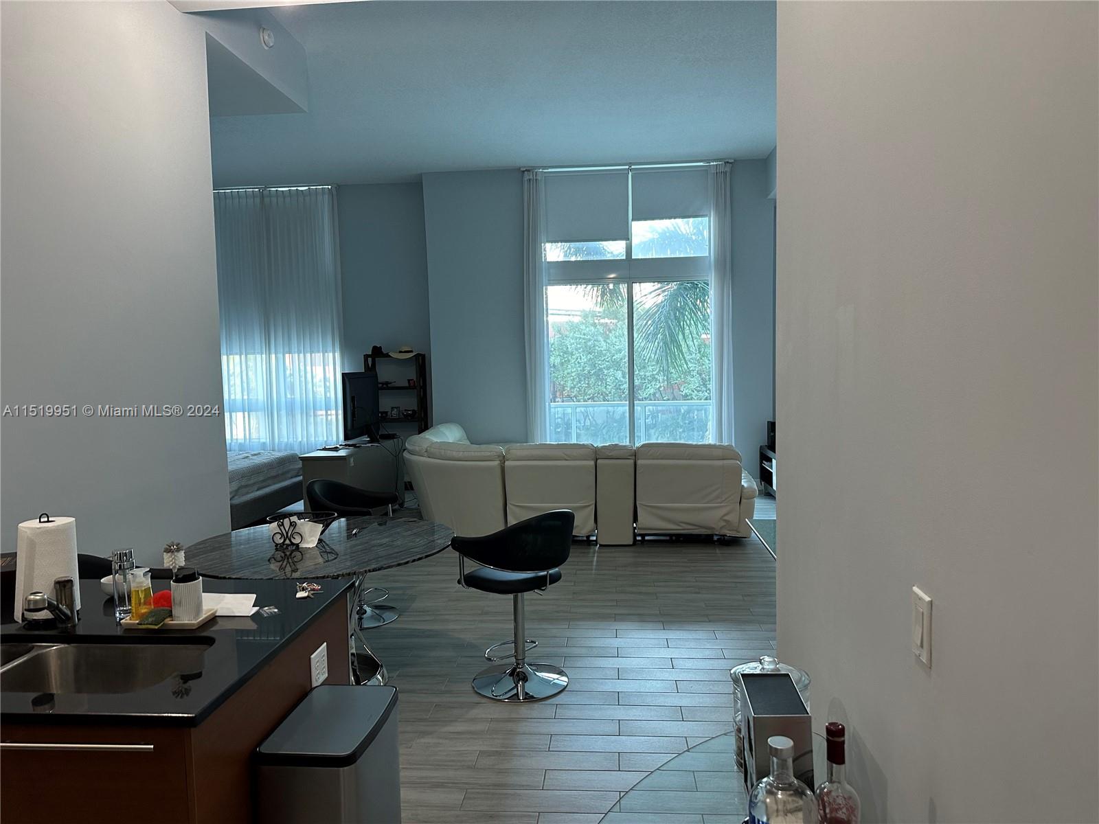 1900 N Bayshore Dr 512, Miami, Florida 33132, 2 Bedrooms Bedrooms, ,2 BathroomsBathrooms,Residential,For Sale,1900 N Bayshore Dr 512,A11519951