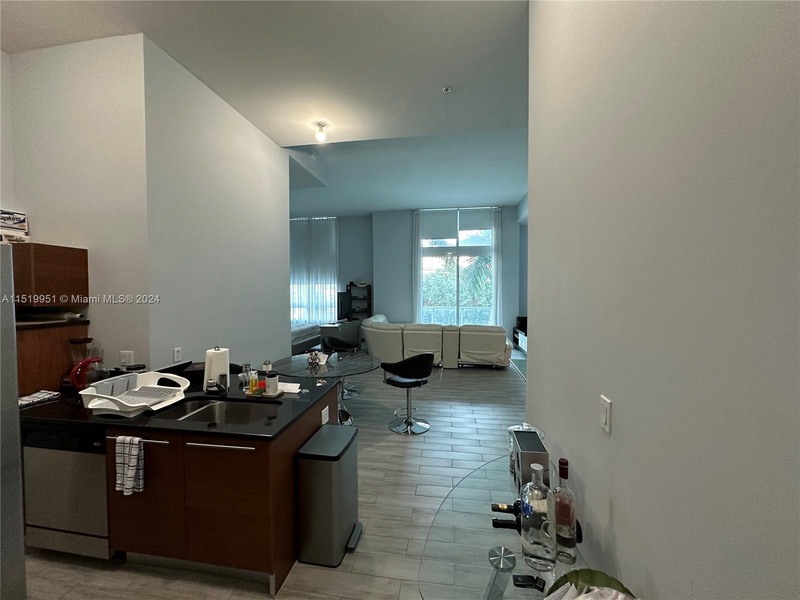 1900 N Bayshore Dr 512, Miami, Florida 33132, 2 Bedrooms Bedrooms, ,2 BathroomsBathrooms,Residential,For Sale,1900 N Bayshore Dr 512,A11519951