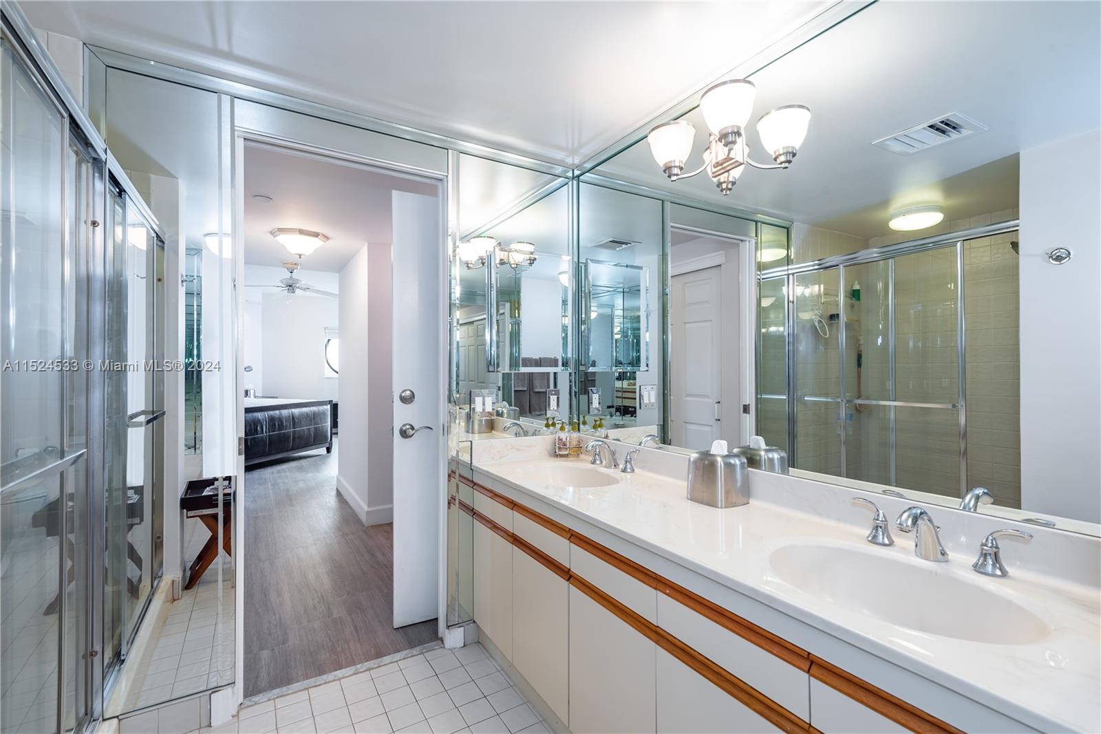 3610 Yacht Club Dr 808, Aventura, Florida 33180, 3 Bedrooms Bedrooms, ,2 BathroomsBathrooms,Residentiallease,For Rent,3610 Yacht Club Dr 808,A11524533