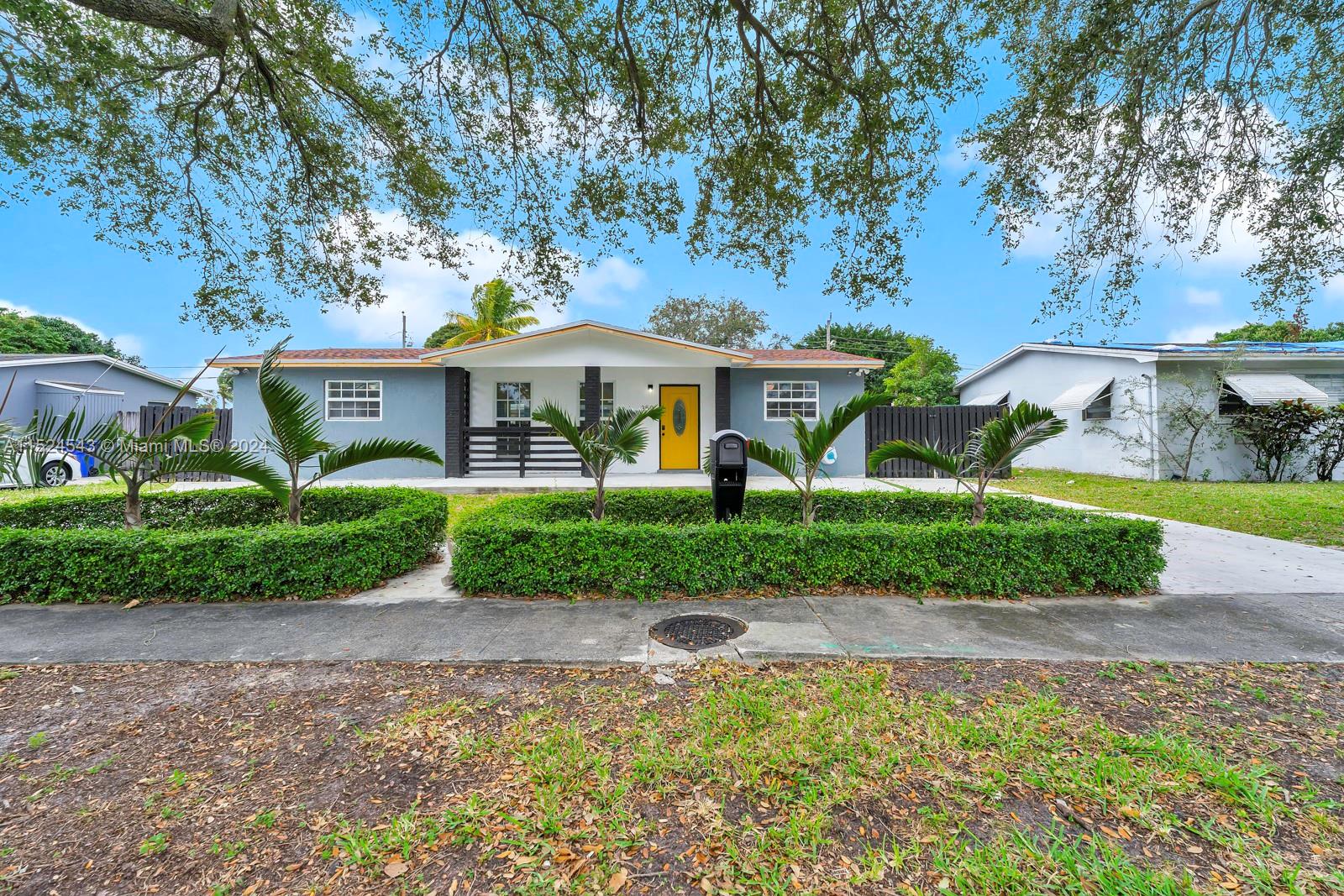 350 SW 67th Ave  For Sale A11524543, FL