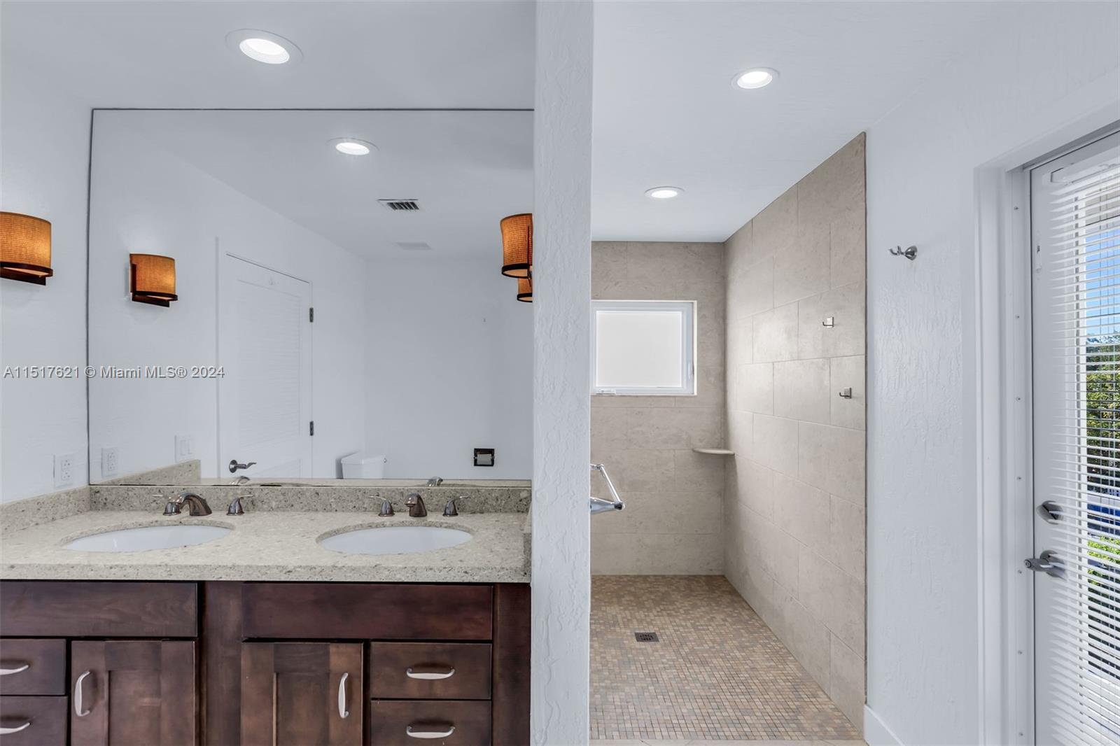 134 Bayview Isle Dr, Plantation Key, FL, 33036 United States, 4 Bedrooms Bedrooms, ,3 BathroomsBathrooms,Residential,For Sale,Bayview Isle Dr,A11517621