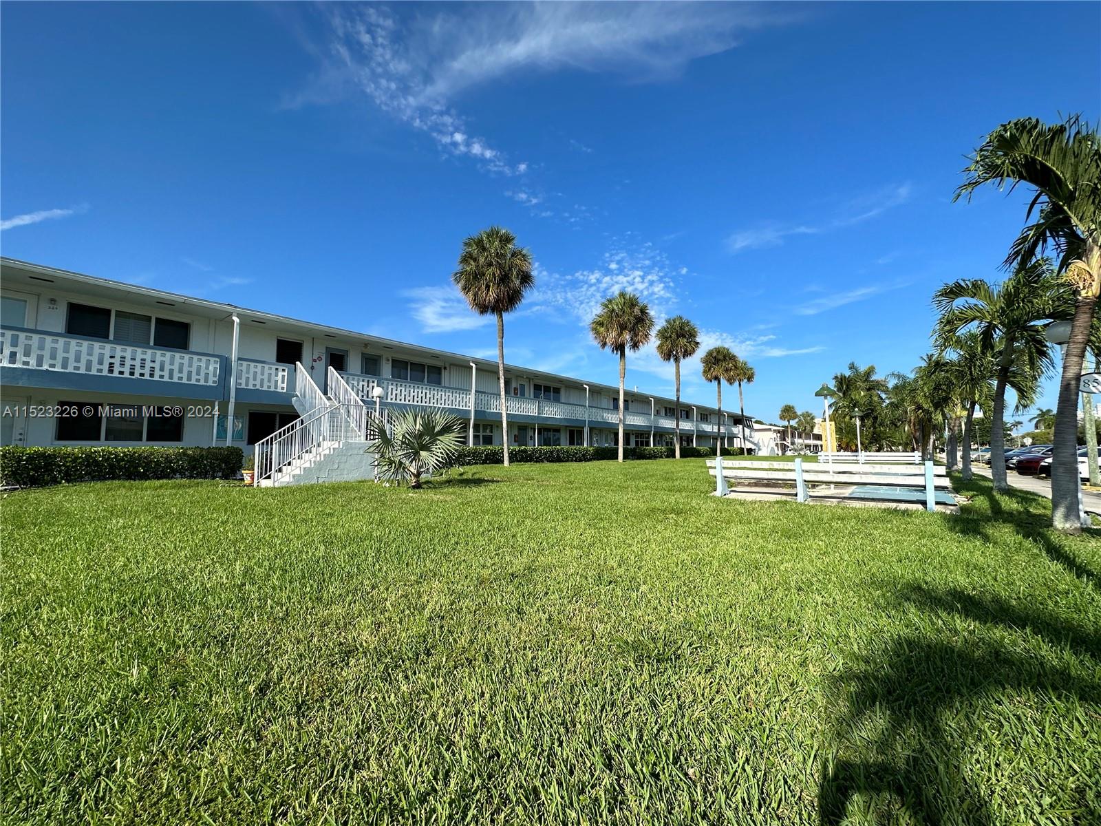 851 Atlantic Shores Blvd 125, Hallandale Beach, Florida 33009, 1 Bedroom Bedrooms, ,1 BathroomBathrooms,Residential,For Sale,851 Atlantic Shores Blvd 125,A11523226