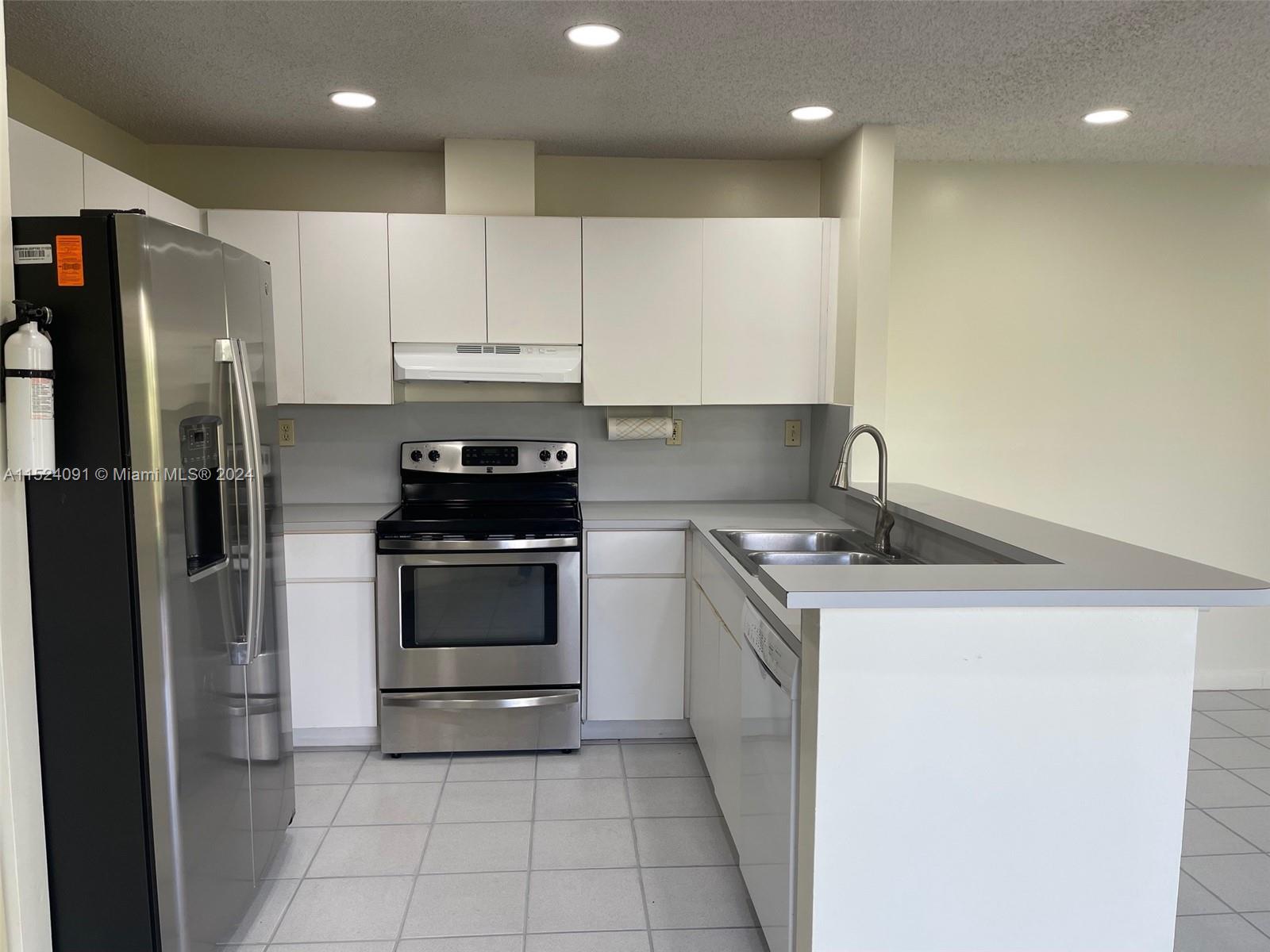 11827 SW 93rd Terrace N/A, Miami, Florida 33186-2170, 3 Bedrooms Bedrooms, ,2 BathroomsBathrooms,Residentiallease,For Rent,11827 SW 93rd Terrace N/A,A11524091