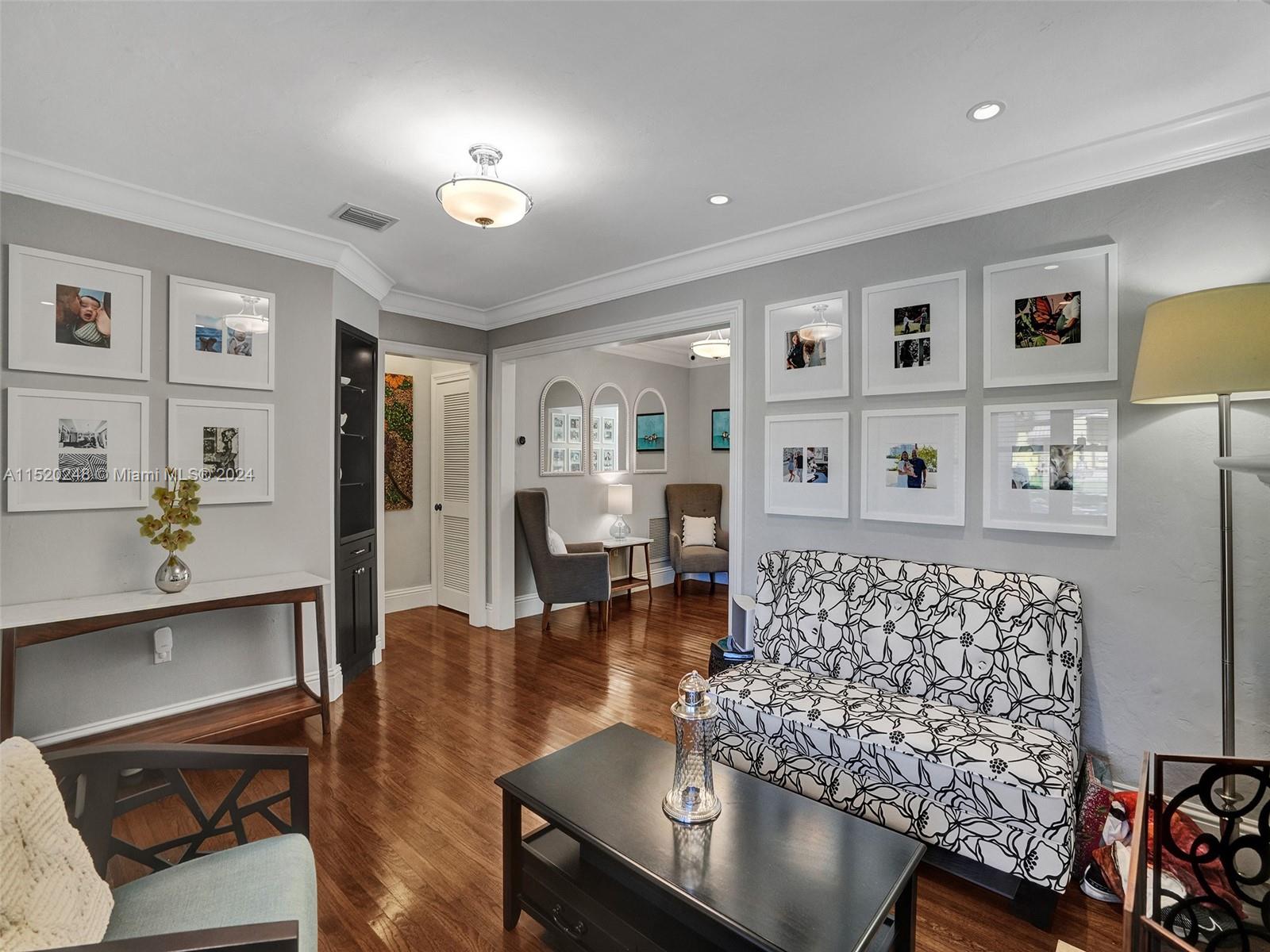 4664 SW 14th St, Miami, Florida 33134, 4 Bedrooms Bedrooms, ,4 BathroomsBathrooms,Residential,For Sale,4664 SW 14th St,A11520248
