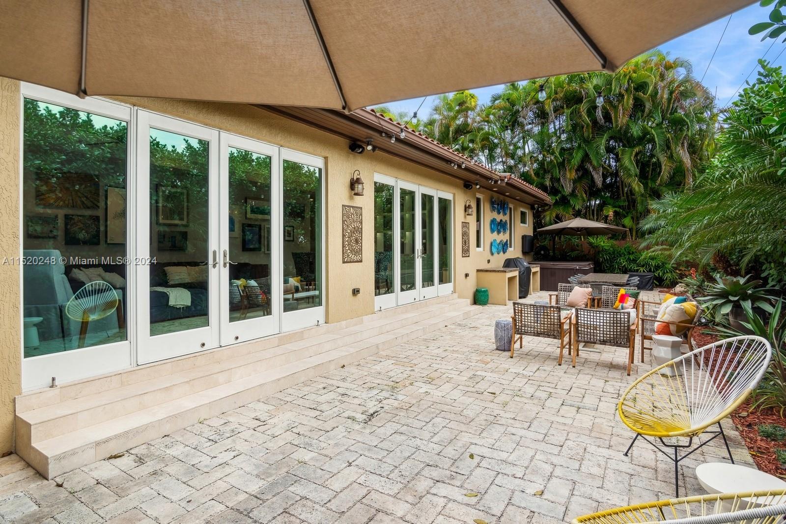 4664 SW 14th St, Miami, Florida 33134, 4 Bedrooms Bedrooms, ,4 BathroomsBathrooms,Residential,For Sale,4664 SW 14th St,A11520248