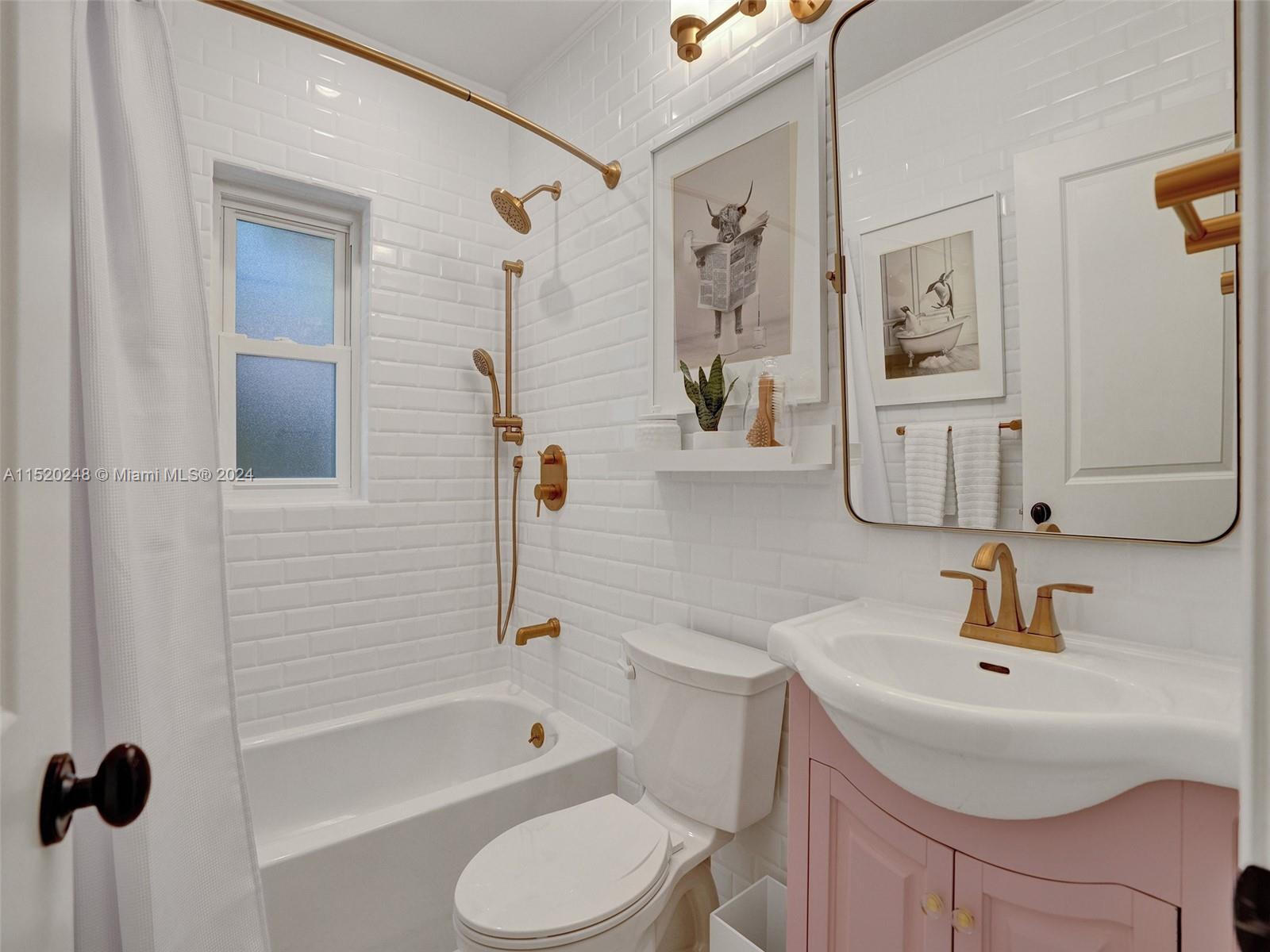4664 SW 14th St, Miami, Florida 33134, 4 Bedrooms Bedrooms, ,4 BathroomsBathrooms,Residential,For Sale,4664 SW 14th St,A11520248