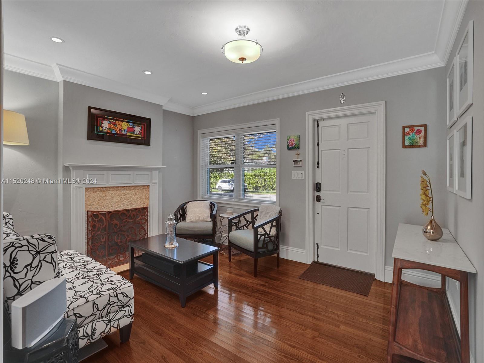 4664 SW 14th St, Miami, Florida 33134, 4 Bedrooms Bedrooms, ,4 BathroomsBathrooms,Residential,For Sale,4664 SW 14th St,A11520248