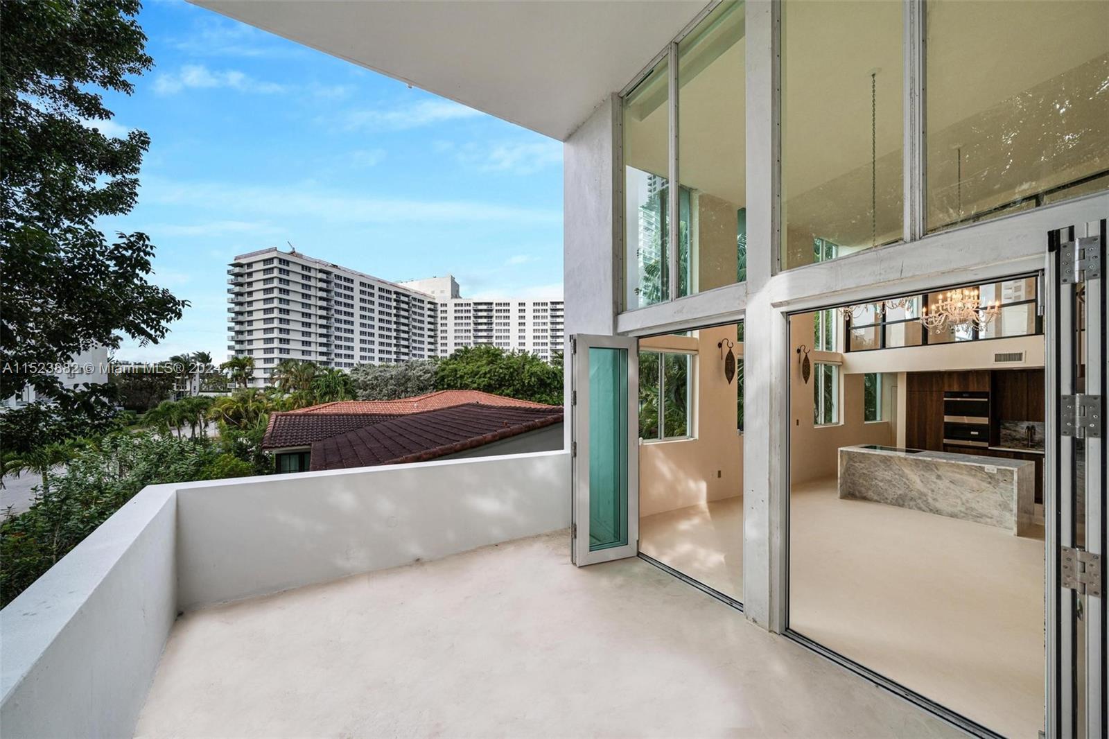 1428 West Ave 201, Miami Beach, Florida 33139, 2 Bedrooms Bedrooms, ,2 BathroomsBathrooms,Residentiallease,For Rent,1428 West Ave 201,A11523882