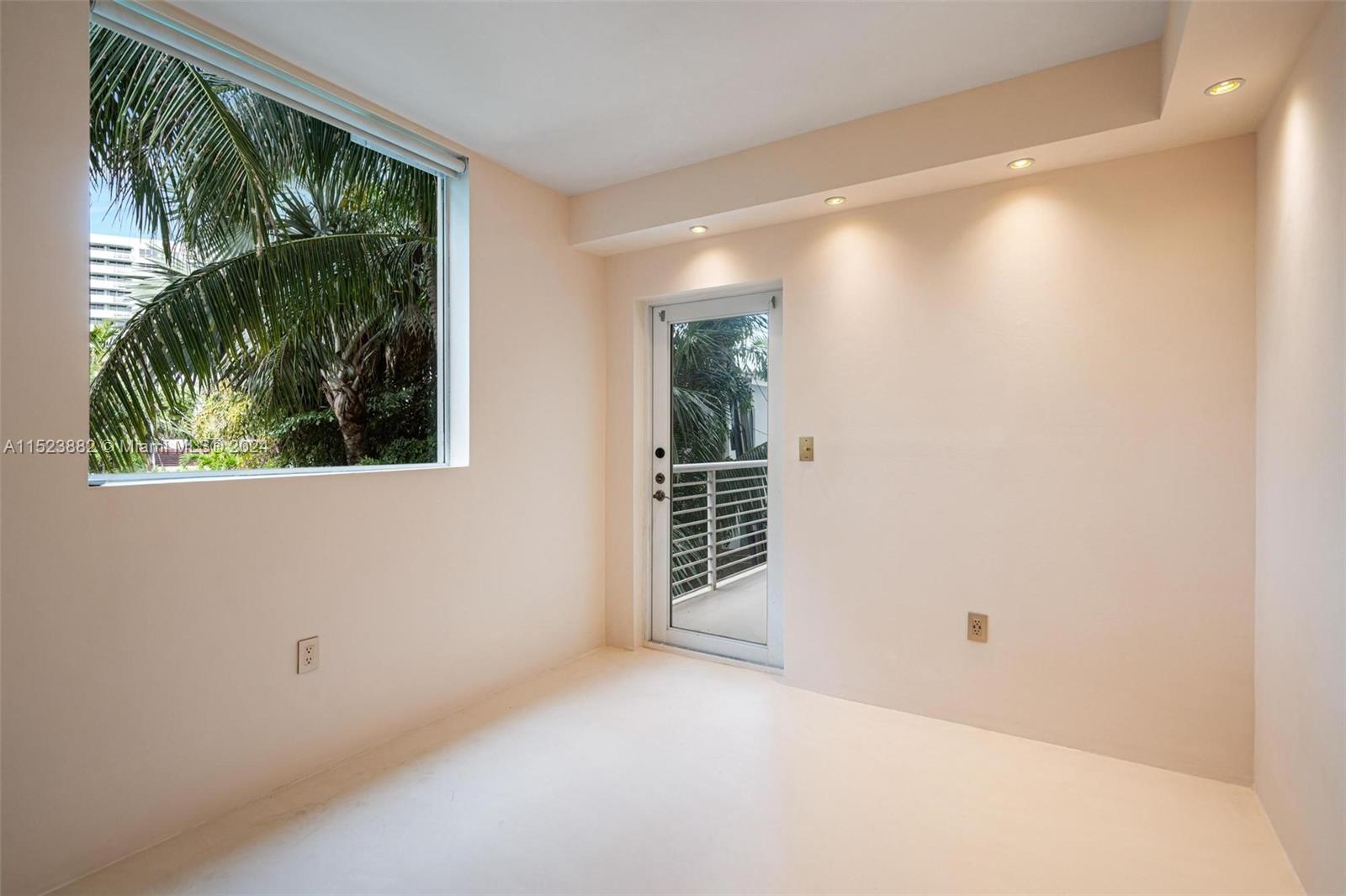 1428 West Ave 201, Miami Beach, Florida 33139, 2 Bedrooms Bedrooms, ,2 BathroomsBathrooms,Residentiallease,For Rent,1428 West Ave 201,A11523882