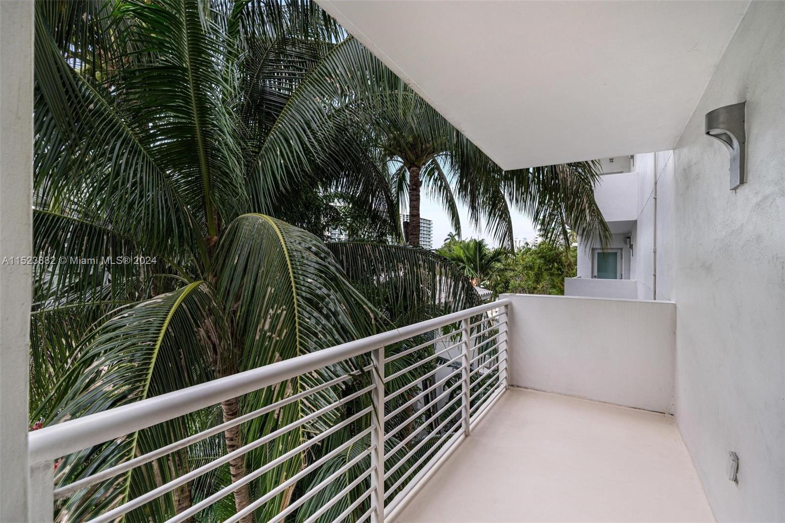 1428 West Ave 201, Miami Beach, Florida 33139, 2 Bedrooms Bedrooms, ,2 BathroomsBathrooms,Residentiallease,For Rent,1428 West Ave 201,A11523882