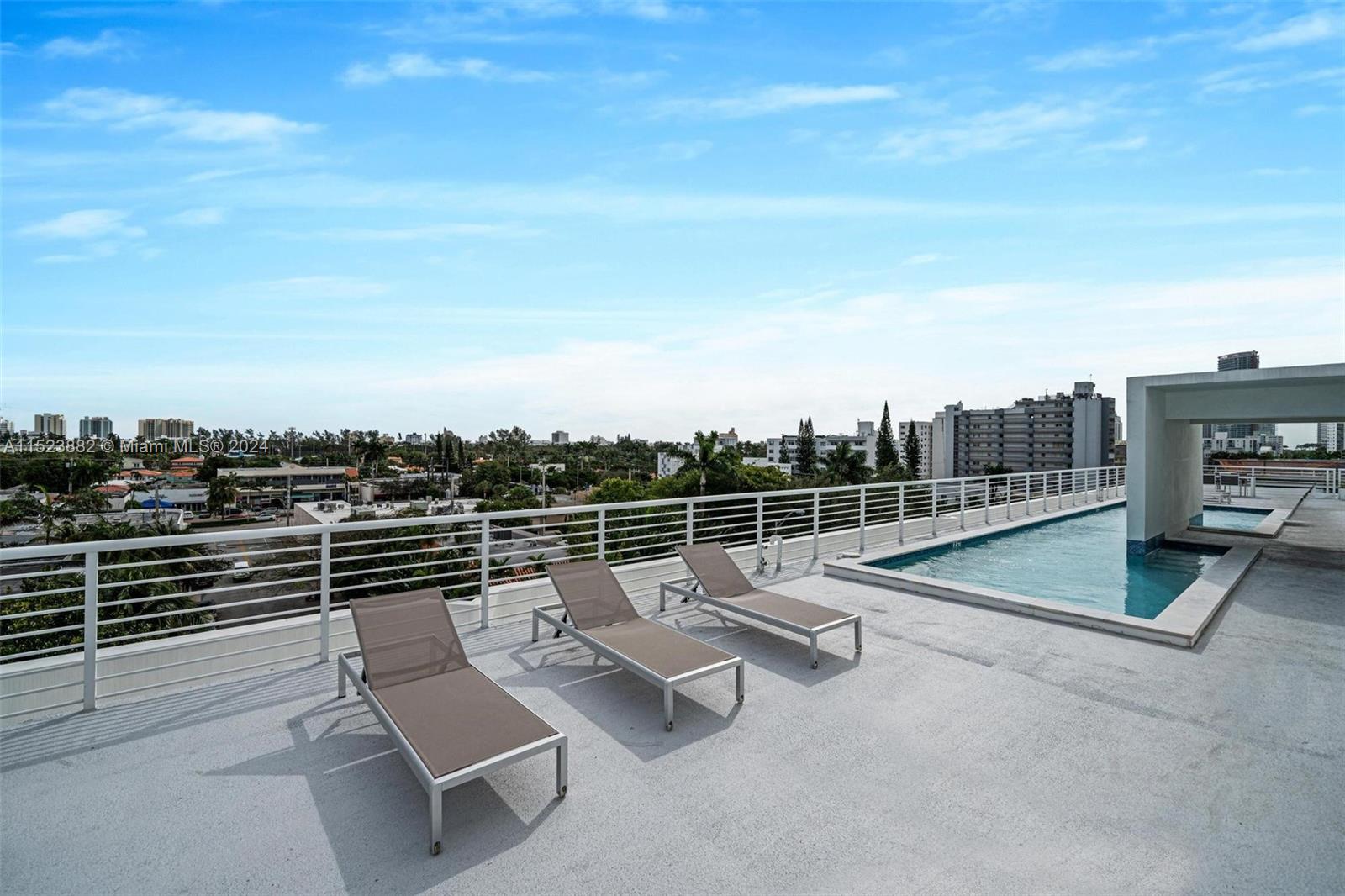 1428 West Ave 201, Miami Beach, Florida 33139, 2 Bedrooms Bedrooms, ,2 BathroomsBathrooms,Residentiallease,For Rent,1428 West Ave 201,A11523882