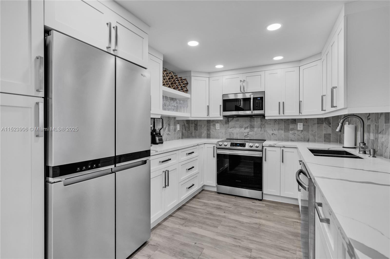 1600 S Ocean Dr 17D, Hollywood, Florida 33019, 1 Bedroom Bedrooms, ,1 BathroomBathrooms,Residential,For Sale,1600 S Ocean Dr 17D,A11523906