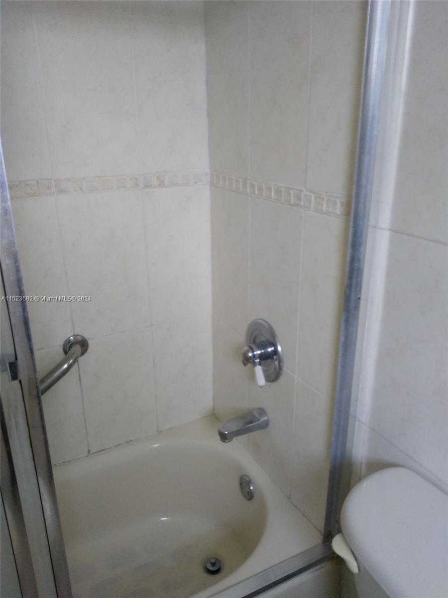 16909 Bay Rd, Sunny Isles Beach, FL, 33160 United States, 2 Bedrooms Bedrooms, ,2 BathroomsBathrooms,Residential,For Sale,Bay Rd,A11523592