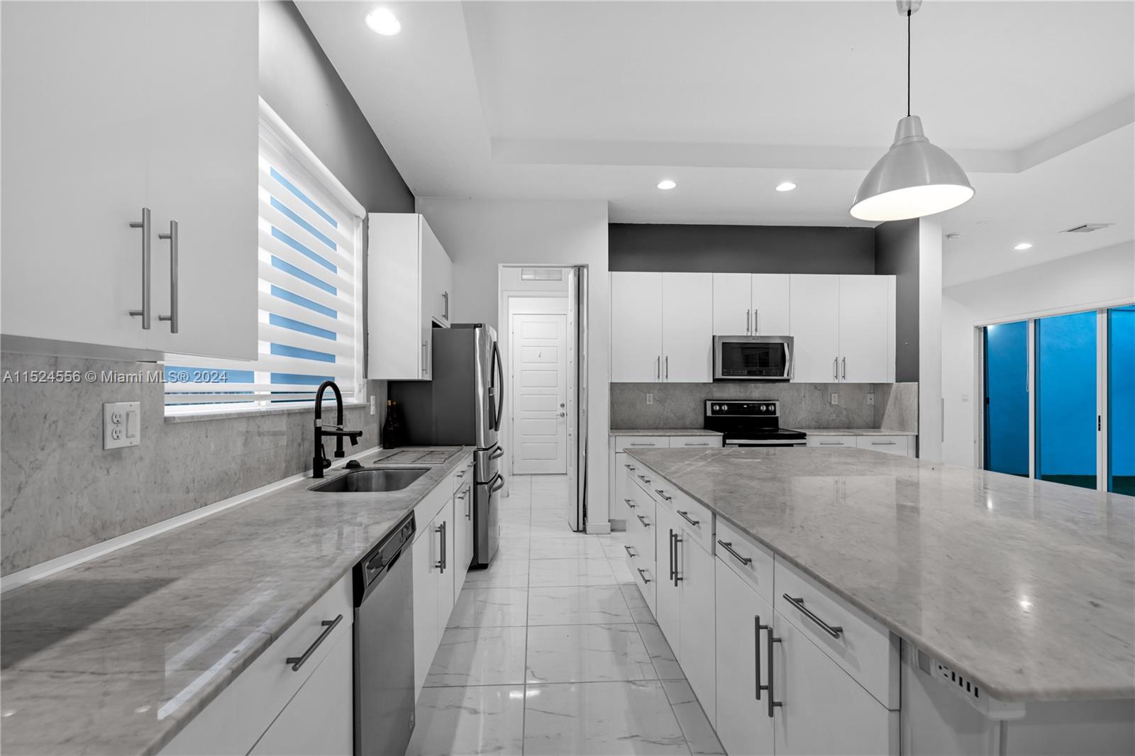 15018 SW 176th St, Miami, Florida 33187, 5 Bedrooms Bedrooms, ,4 BathroomsBathrooms,Residential,For Sale,15018 SW 176th St,A11524556