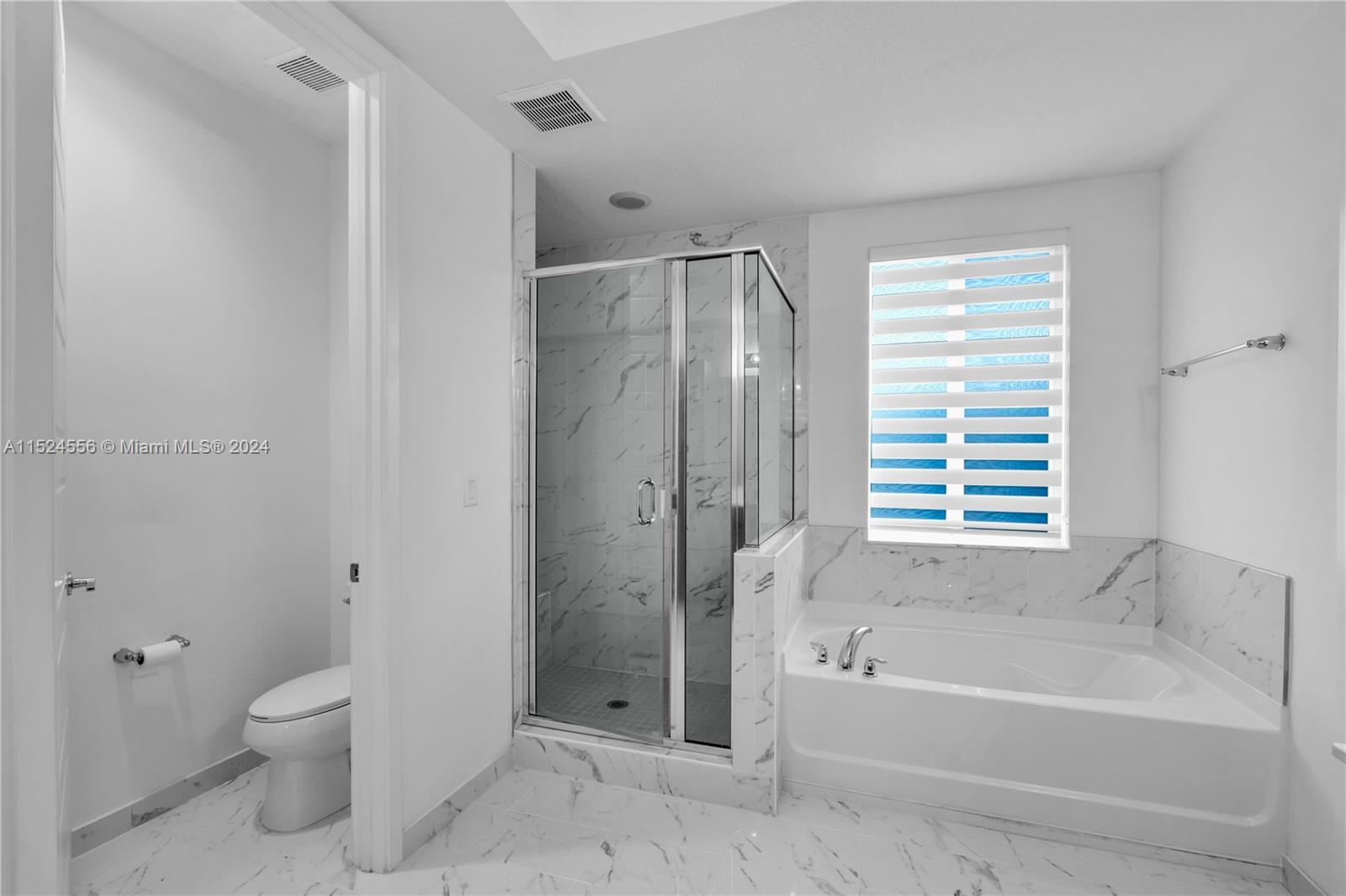 15018 SW 176th St, Miami, Florida 33187, 5 Bedrooms Bedrooms, ,4 BathroomsBathrooms,Residential,For Sale,15018 SW 176th St,A11524556