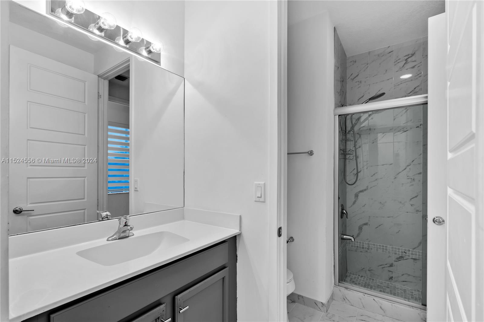 15018 SW 176th St, Miami, Florida 33187, 5 Bedrooms Bedrooms, ,4 BathroomsBathrooms,Residential,For Sale,15018 SW 176th St,A11524556