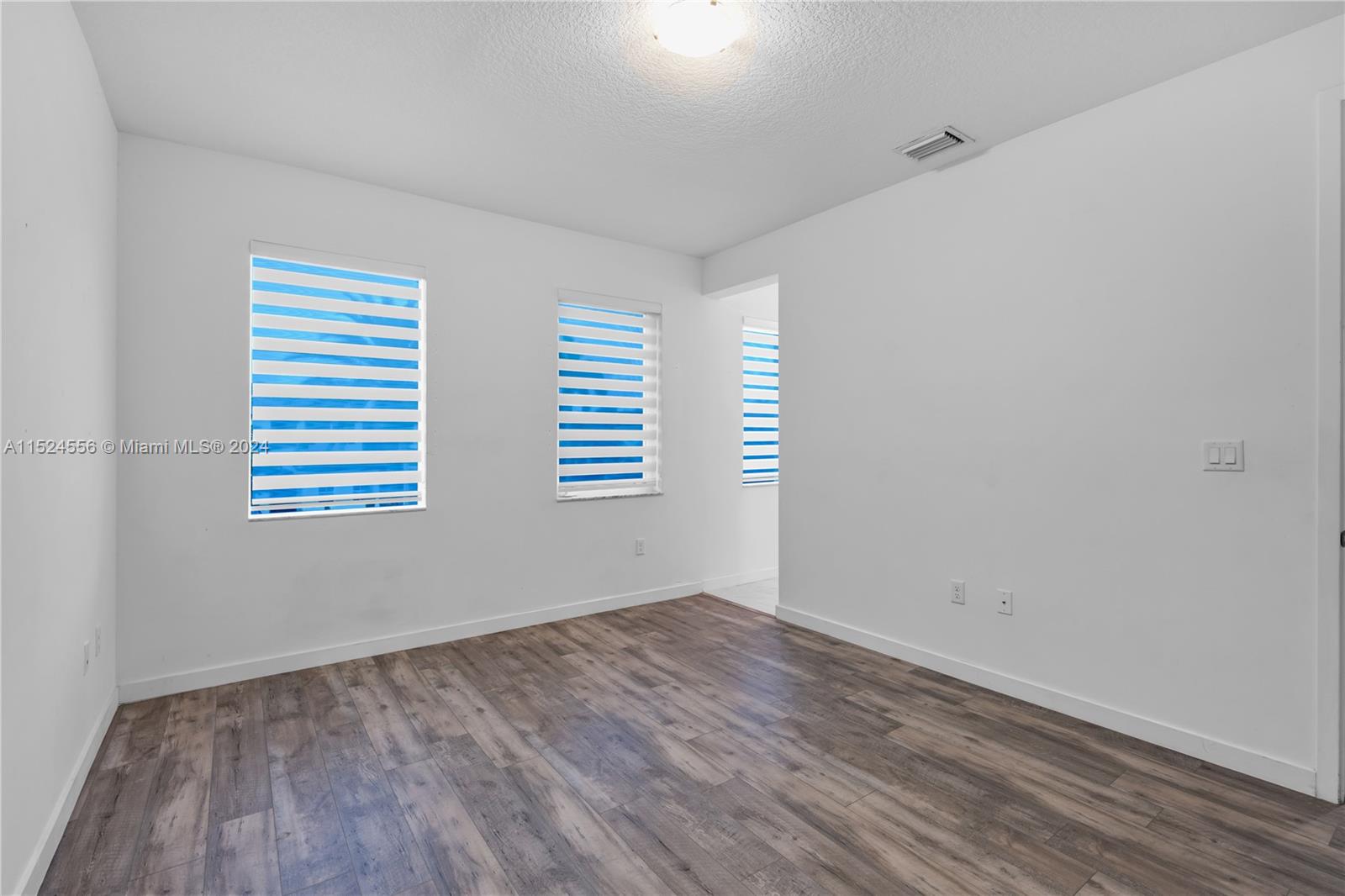 15018 SW 176th St, Miami, Florida 33187, 5 Bedrooms Bedrooms, ,4 BathroomsBathrooms,Residential,For Sale,15018 SW 176th St,A11524556