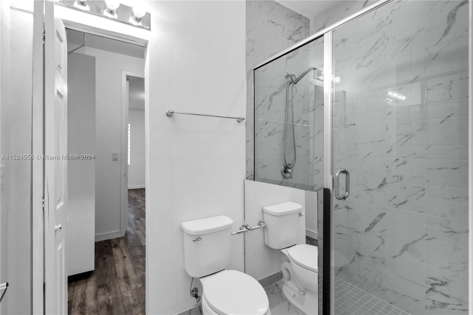 15018 SW 176th St, Miami, Florida 33187, 5 Bedrooms Bedrooms, ,4 BathroomsBathrooms,Residential,For Sale,15018 SW 176th St,A11524556