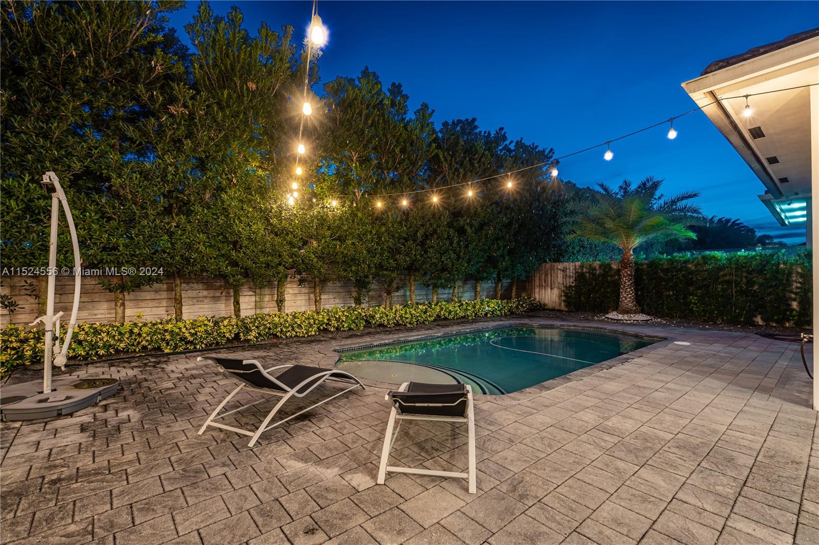 15018 SW 176th St, Miami, Florida 33187, 5 Bedrooms Bedrooms, ,4 BathroomsBathrooms,Residential,For Sale,15018 SW 176th St,A11524556