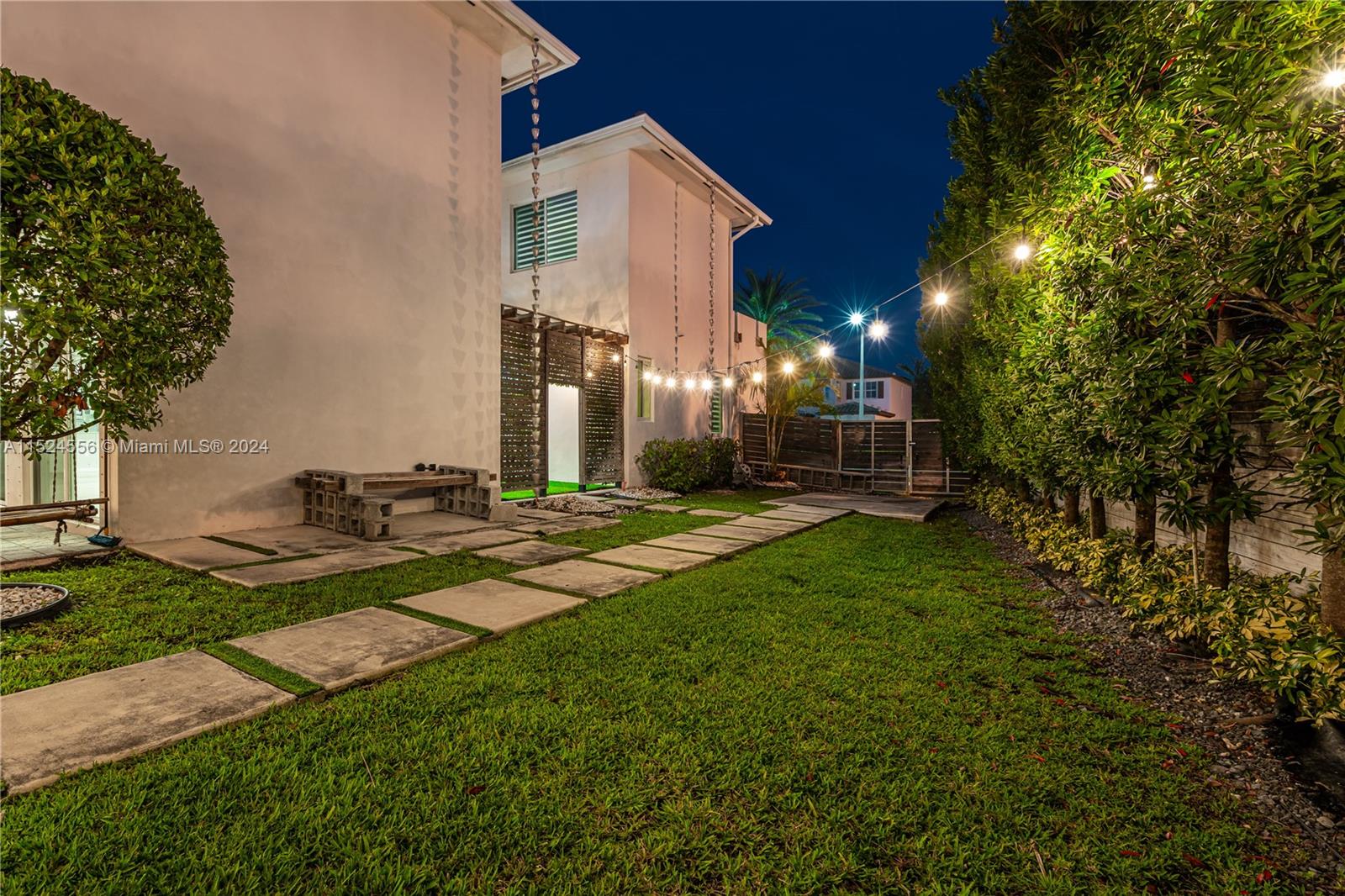 15018 SW 176th St, Miami, Florida 33187, 5 Bedrooms Bedrooms, ,4 BathroomsBathrooms,Residential,For Sale,15018 SW 176th St,A11524556