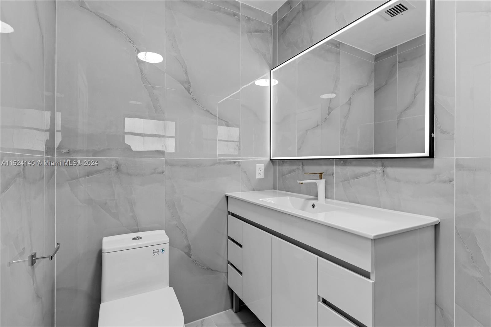 12525 SW 68 Ct, Pinecrest, Florida 33156, 5 Bedrooms Bedrooms, ,4 BathroomsBathrooms,Residential,For Sale,12525 SW 68 Ct,A11524140