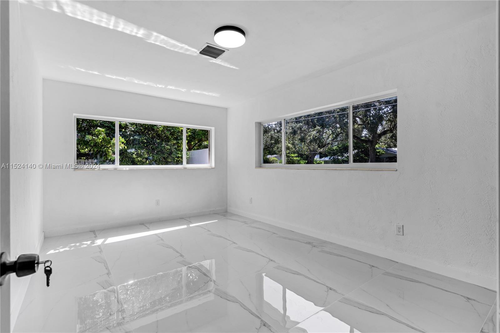 12525 SW 68 Ct, Pinecrest, Florida 33156, 5 Bedrooms Bedrooms, ,4 BathroomsBathrooms,Residential,For Sale,12525 SW 68 Ct,A11524140