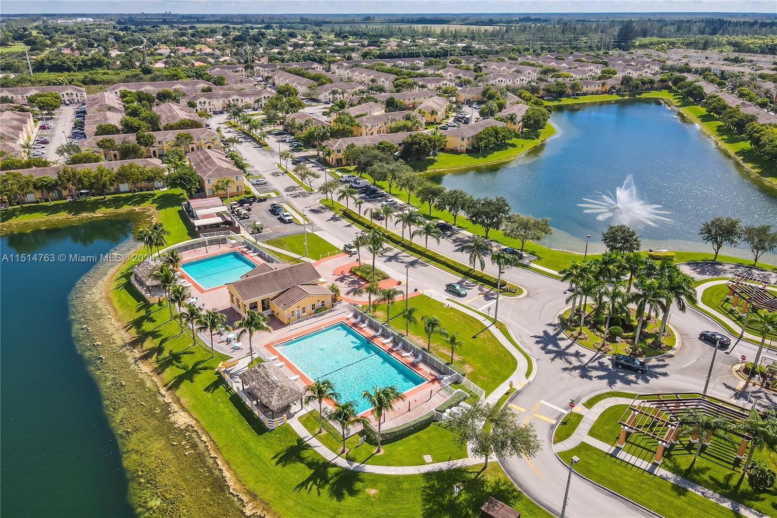 2711 SE 16th Ave 205, Homestead, Florida 33035, 3 Bedrooms Bedrooms, ,2 BathroomsBathrooms,Residential,For Sale,2711 SE 16th Ave 205,A11514763