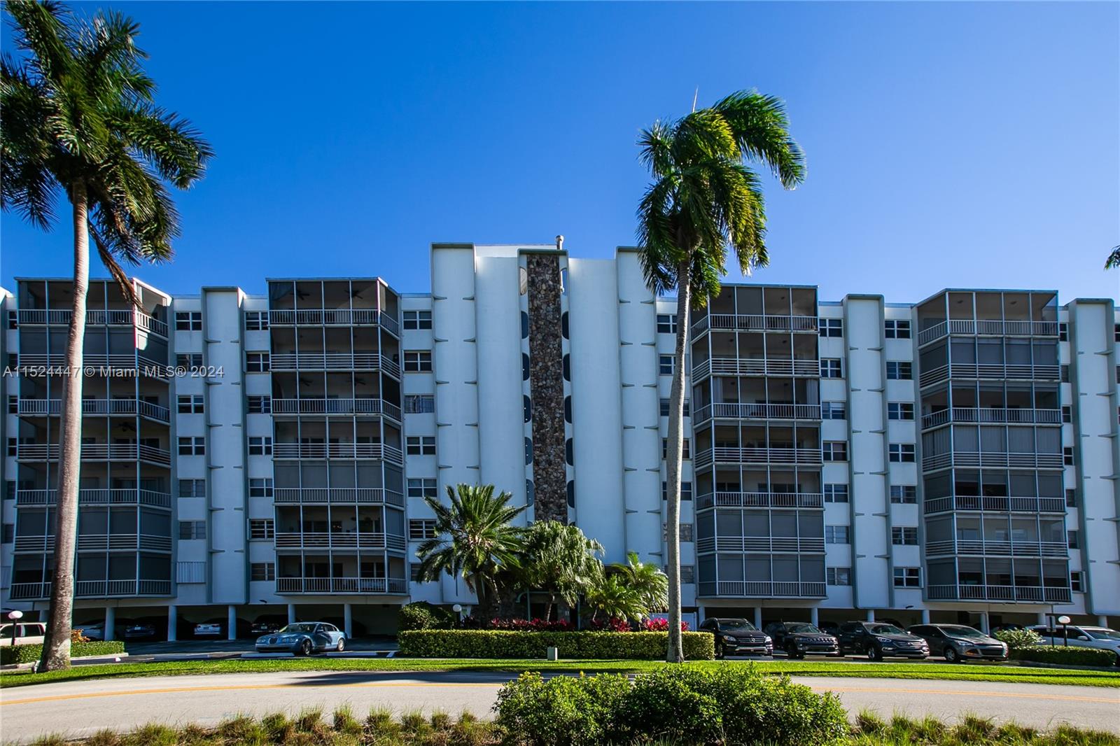 400  Diplomat Pkwy #514 For Sale A11524447, FL