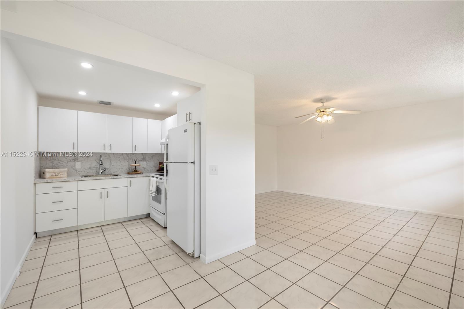 13455 3rd St, Pembroke Pines, FL, 33027 United States, 2 Bedrooms Bedrooms, ,1 BathroomBathrooms,Residential,For Sale,3rd St,A11522940