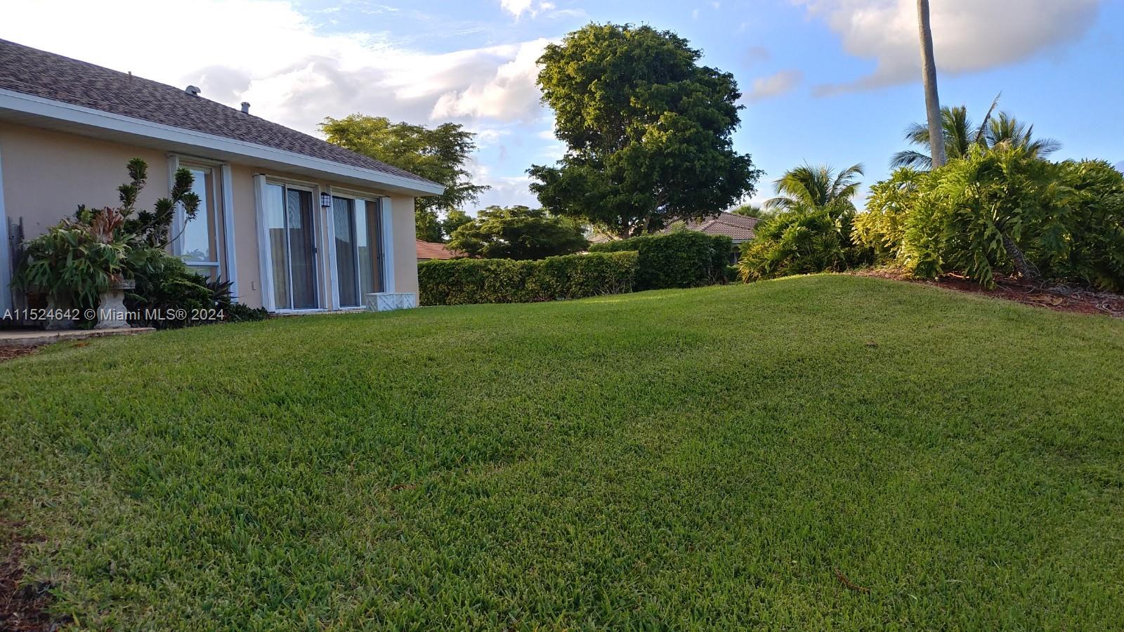 585 SE 25th Ln, Homestead, Florida 33033, 3 Bedrooms Bedrooms, ,2 BathroomsBathrooms,Residential,For Sale,585 SE 25th Ln,A11524642