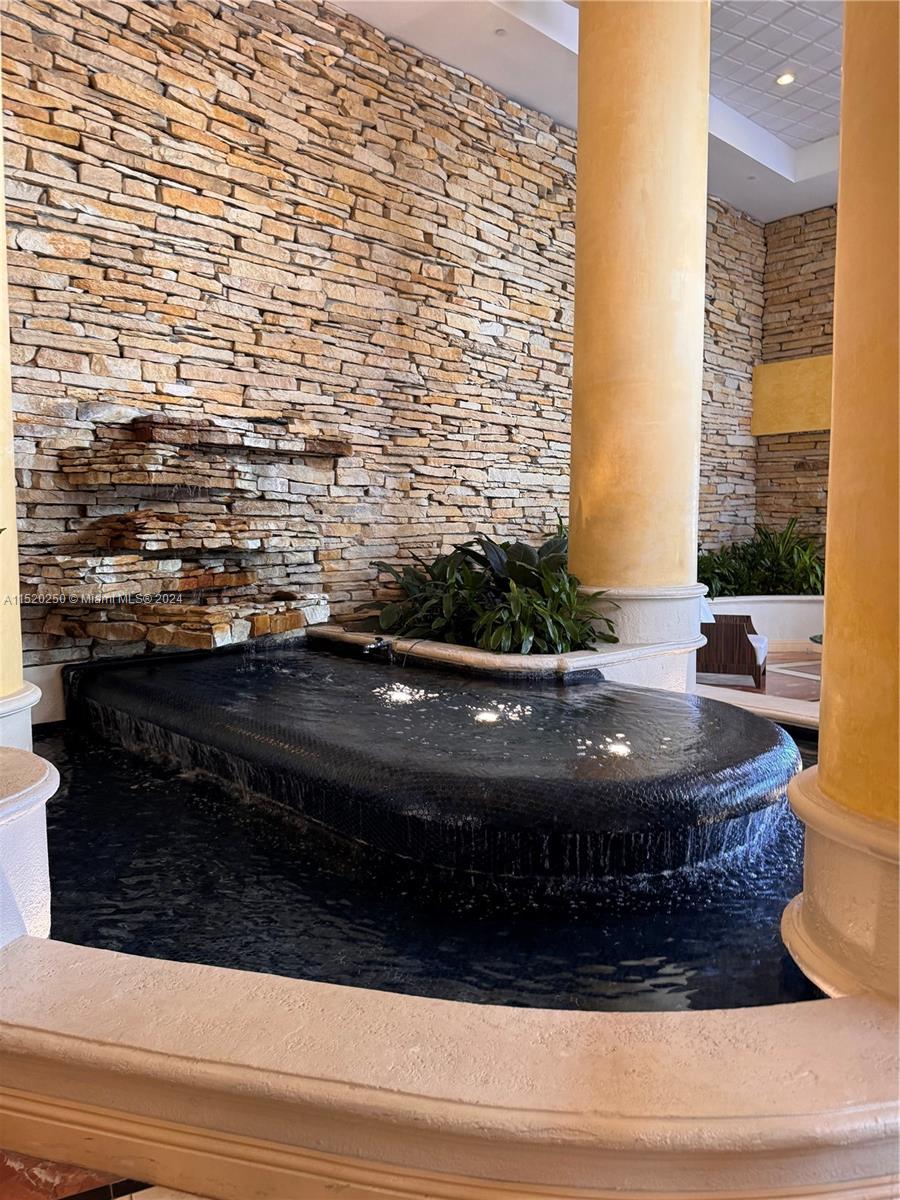 20281 E Country Club Dr 2402, Aventura, Florida 33180, 2 Bedrooms Bedrooms, ,2 BathroomsBathrooms,Residential,For Sale,20281 E Country Club Dr 2402,A11520250