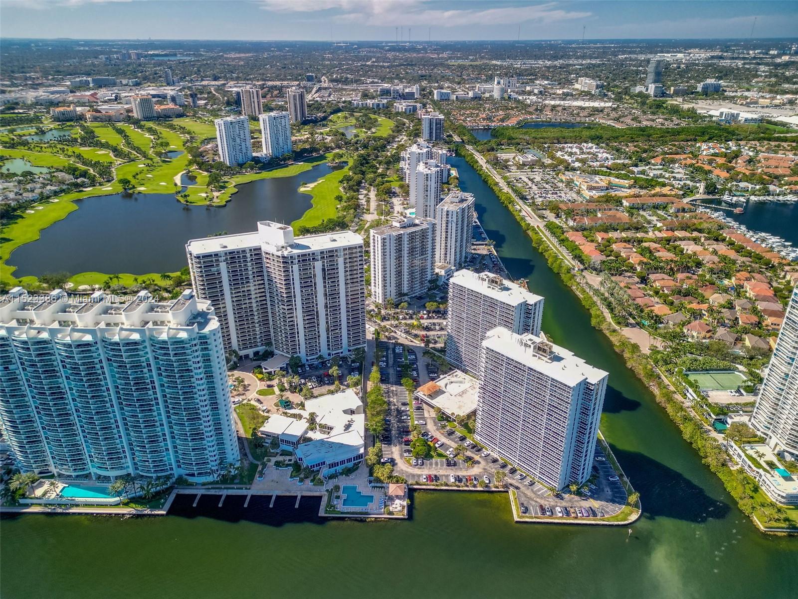 20505 E Country Club Dr 1938, Aventura, Florida 33180, 2 Bedrooms Bedrooms, ,2 BathroomsBathrooms,Residential,For Sale,20505 E Country Club Dr 1938,A11523386