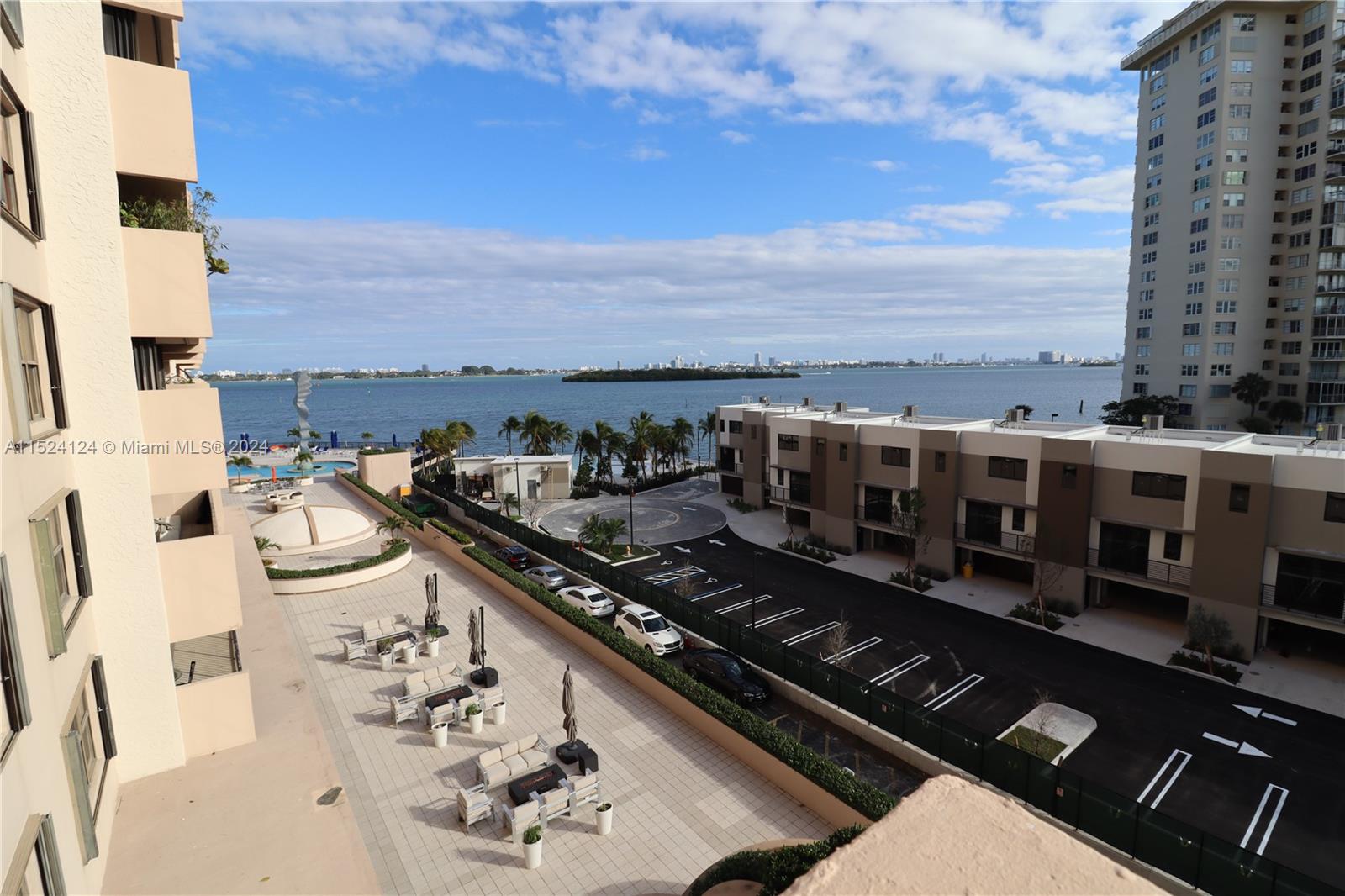 1800 NE 114th St 608, Miami, Florida 33181, 2 Bedrooms Bedrooms, ,3 BathroomsBathrooms,Residential,For Sale,1800 NE 114th St 608,A11524124