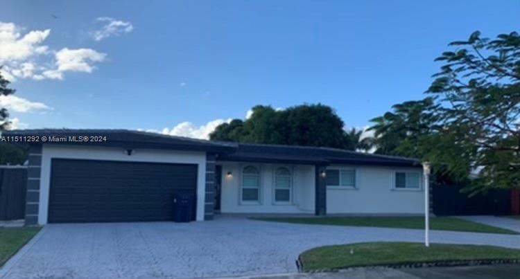 19940 SW 83rd Ave, Cutler Bay, FL 33189