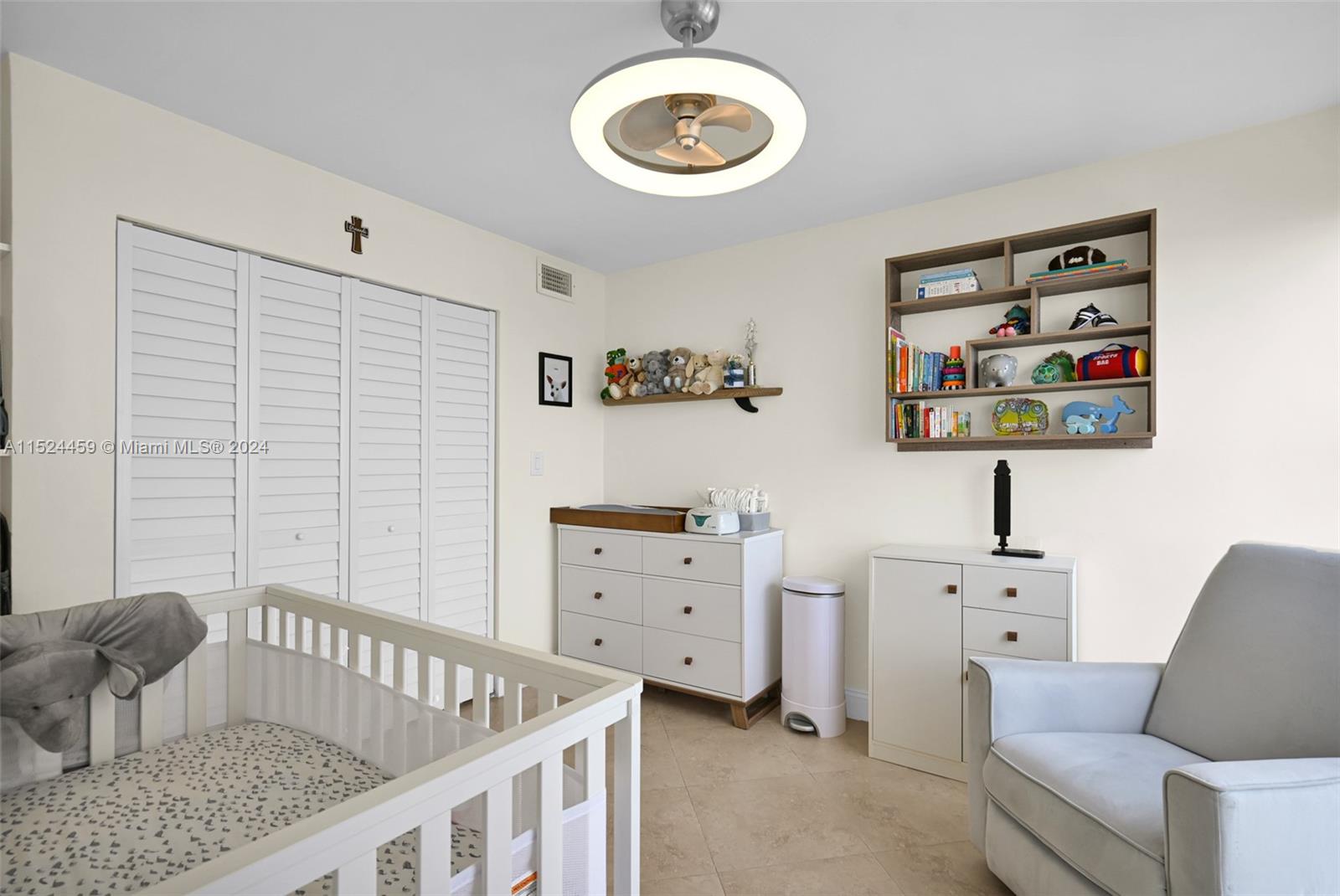 600 NE 36th St 1910, Miami, Florida 33137, 2 Bedrooms Bedrooms, ,1 BathroomBathrooms,Residential,For Sale,600 NE 36th St 1910,A11524459