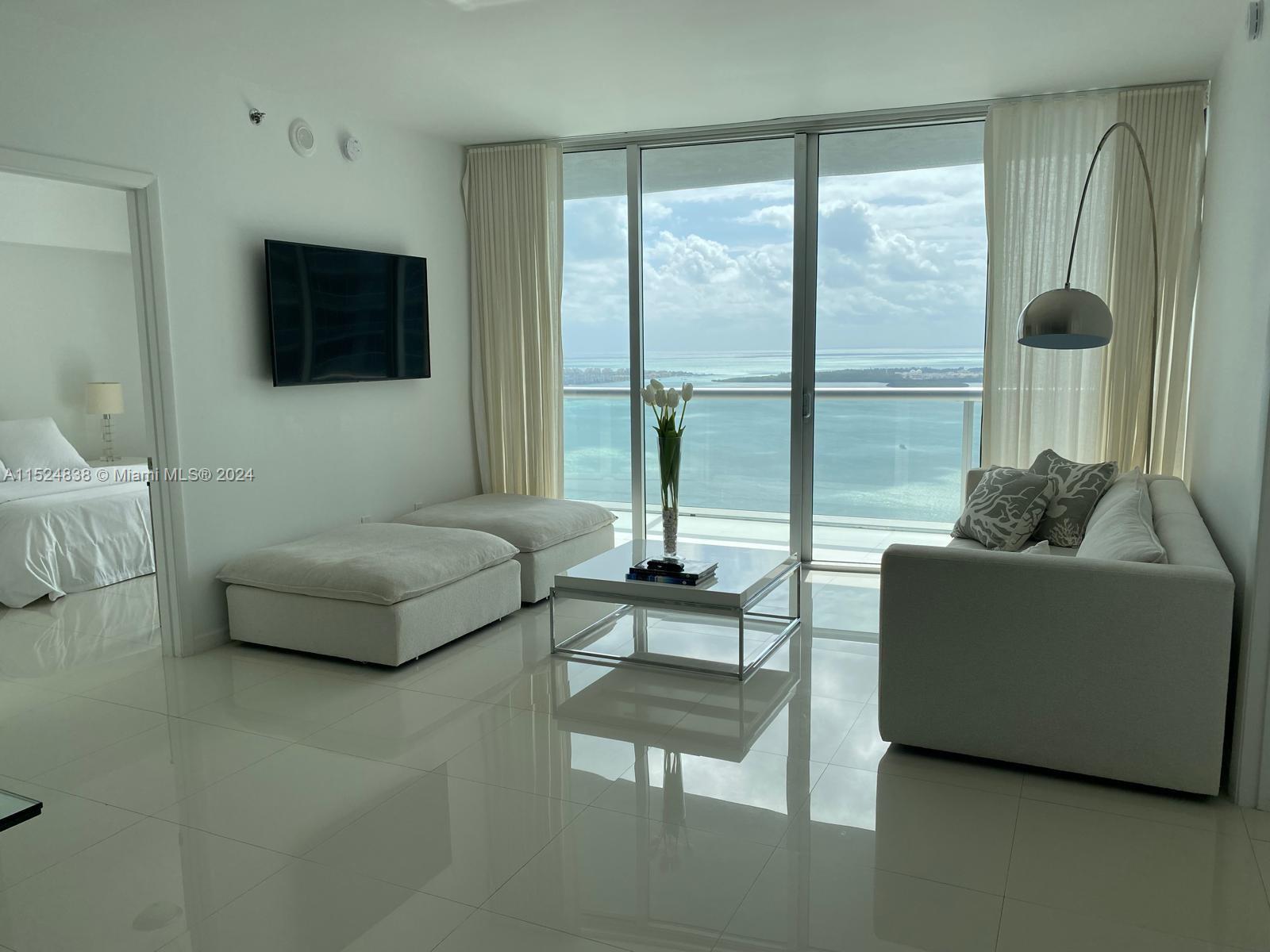 465 Brickell Ave 5105, Miami, Florida 33131, 2 Bedrooms Bedrooms, ,2 BathroomsBathrooms,Residentiallease,For Rent,465 Brickell Ave 5105,A11524838