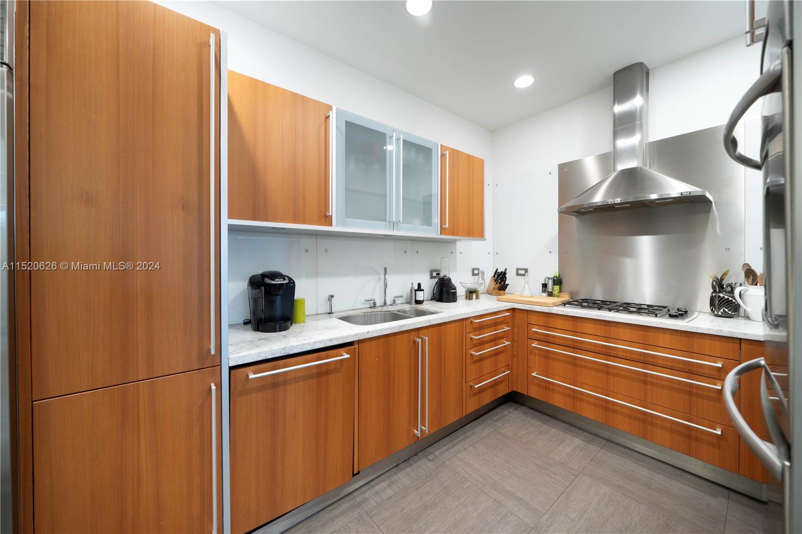 230 Water Way, Miami Beach, FL, 33141 United States, 5 Bedrooms Bedrooms, ,5 BathroomsBathrooms,Residential,For Sale,Water Way,A11520626