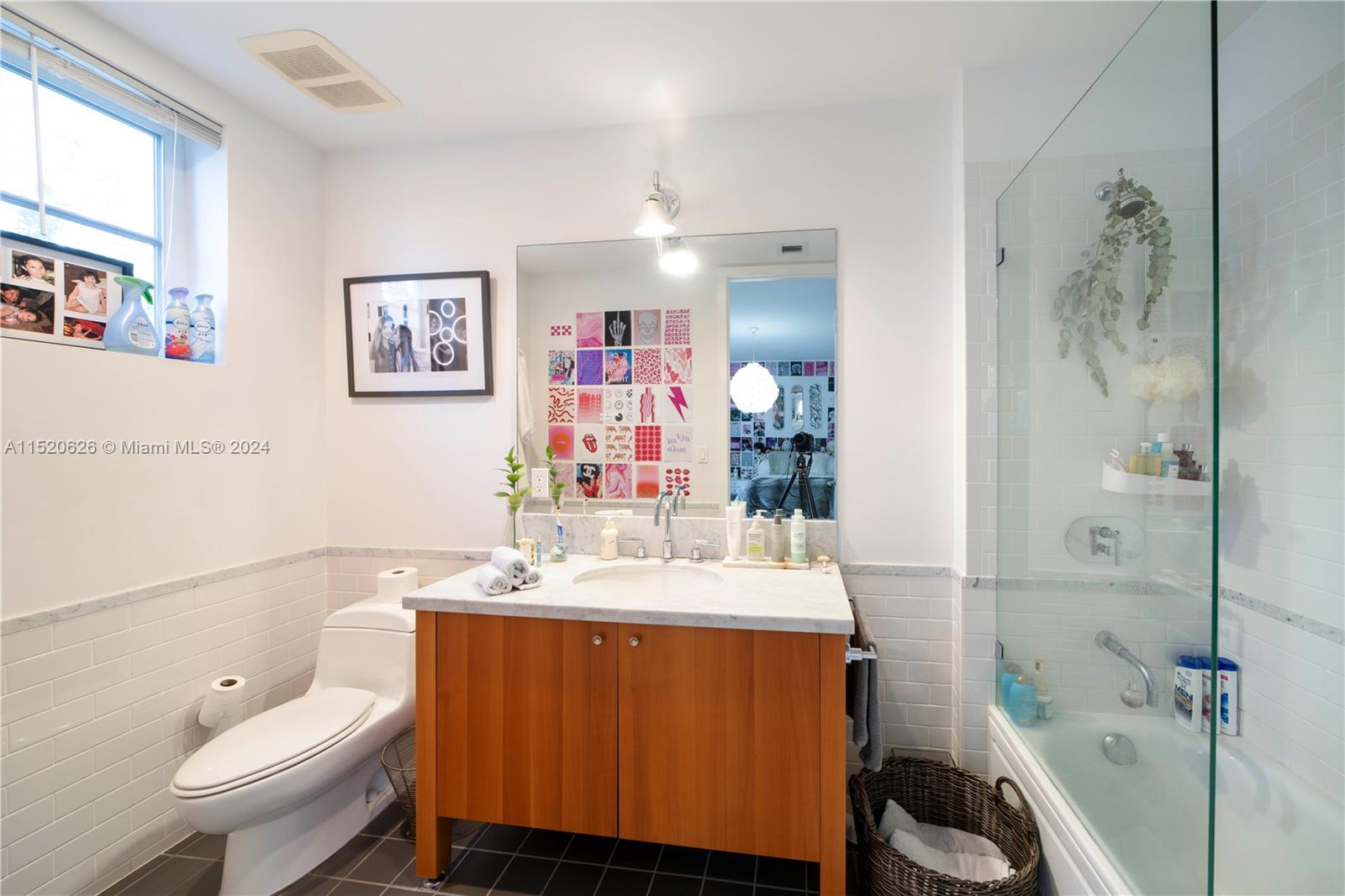 230 Water Way, Miami Beach, FL, 33141 United States, 5 Bedrooms Bedrooms, ,5 BathroomsBathrooms,Residential,For Sale,Water Way,A11520626