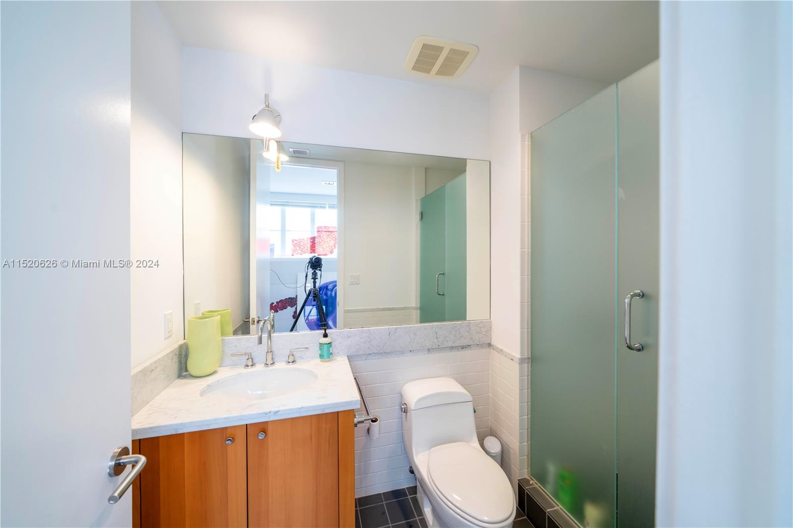 230 Water Way, Miami Beach, FL, 33141 United States, 5 Bedrooms Bedrooms, ,5 BathroomsBathrooms,Residential,For Sale,Water Way,A11520626