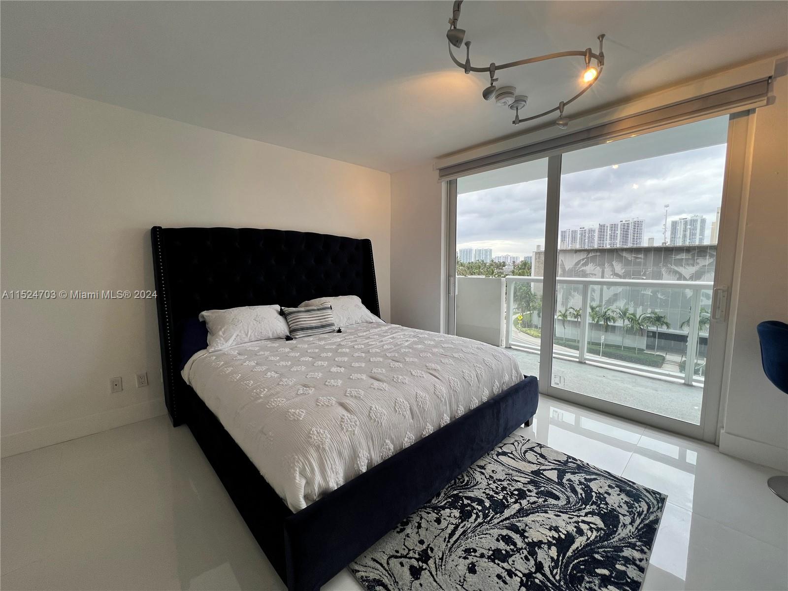 19201 Collins Ave, Sunny Isles Beach, FL, 33160 United States, ,1 BathroomBathrooms,Residential,For Sale,Collins Ave,A11524703