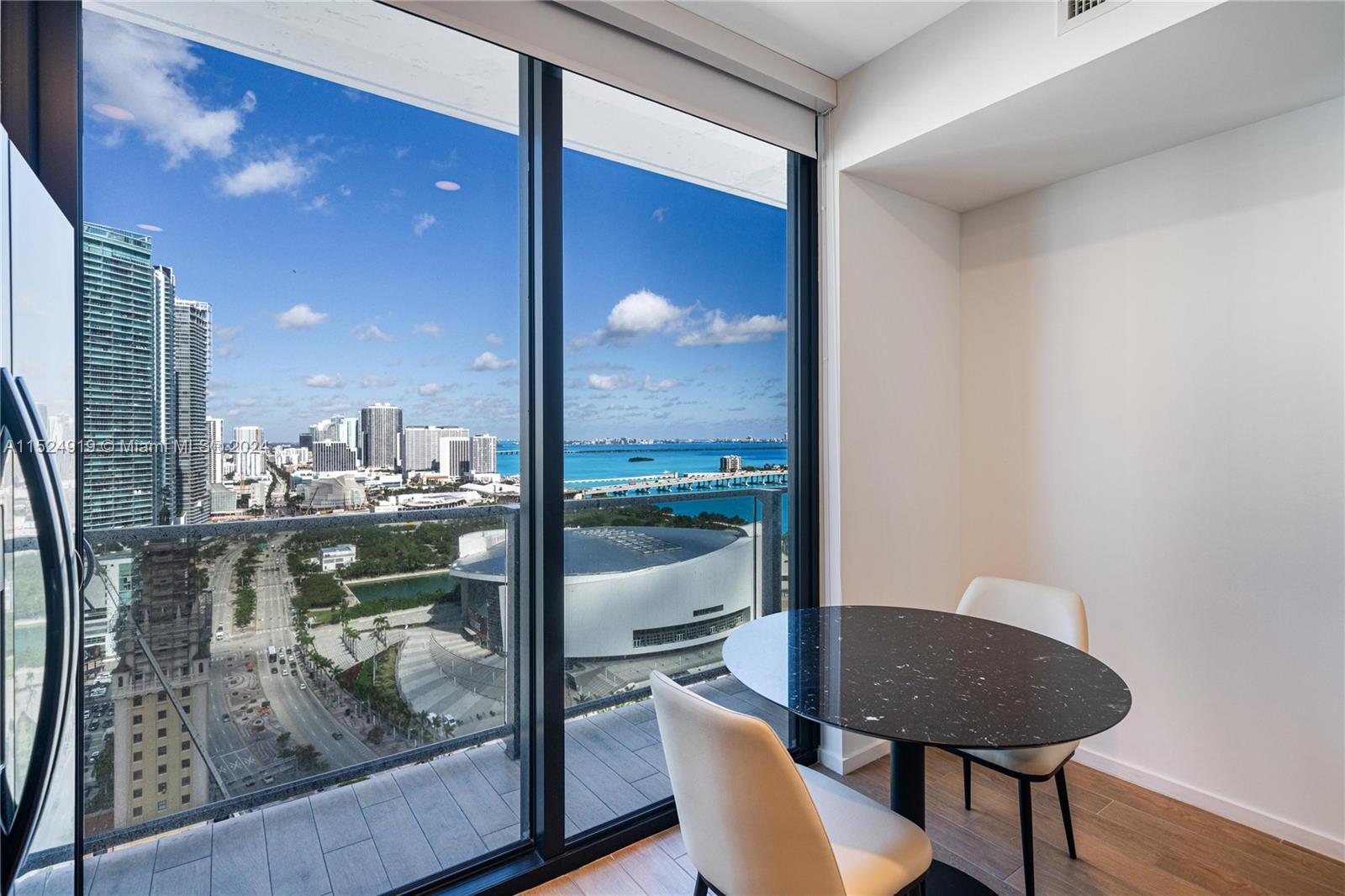 398 NE 5th St 2303, Miami, Florida 33132, 1 Bedroom Bedrooms, ,1 BathroomBathrooms,Residential,For Sale,398 NE 5th St 2303,A11524919