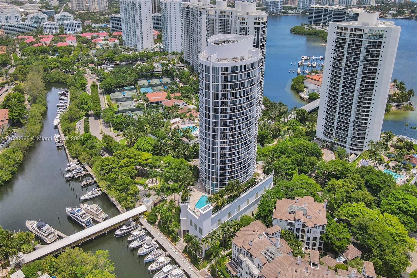 4100 Island Blvd, Aventura, FL, 33160 United States, 3 Bedrooms Bedrooms, ,3 BathroomsBathrooms,Residential,For Sale,Island Blvd,A11520698