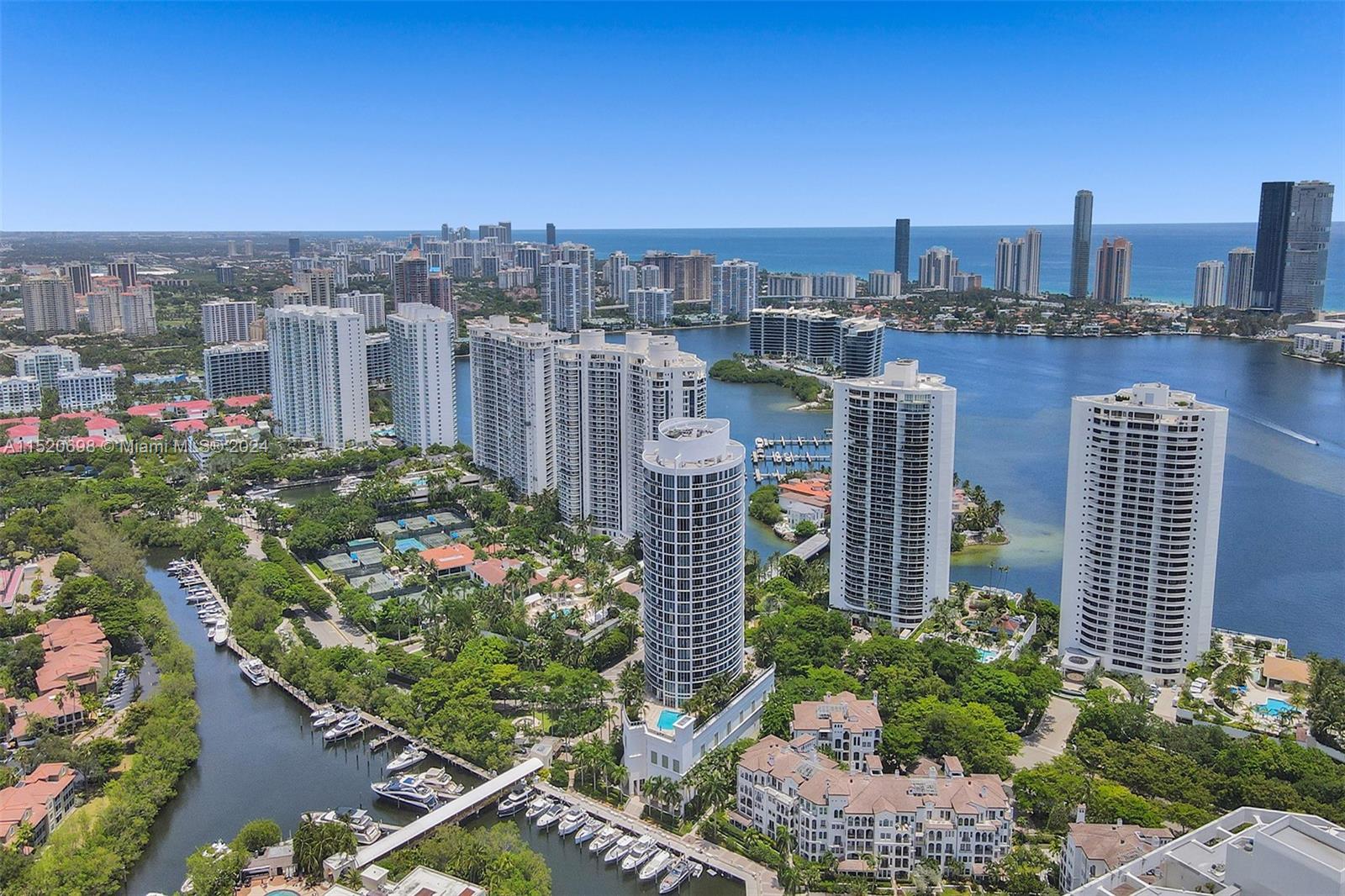 4100 Island Blvd, Aventura, FL, 33160 United States, 3 Bedrooms Bedrooms, ,3 BathroomsBathrooms,Residential,For Sale,Island Blvd,A11520698