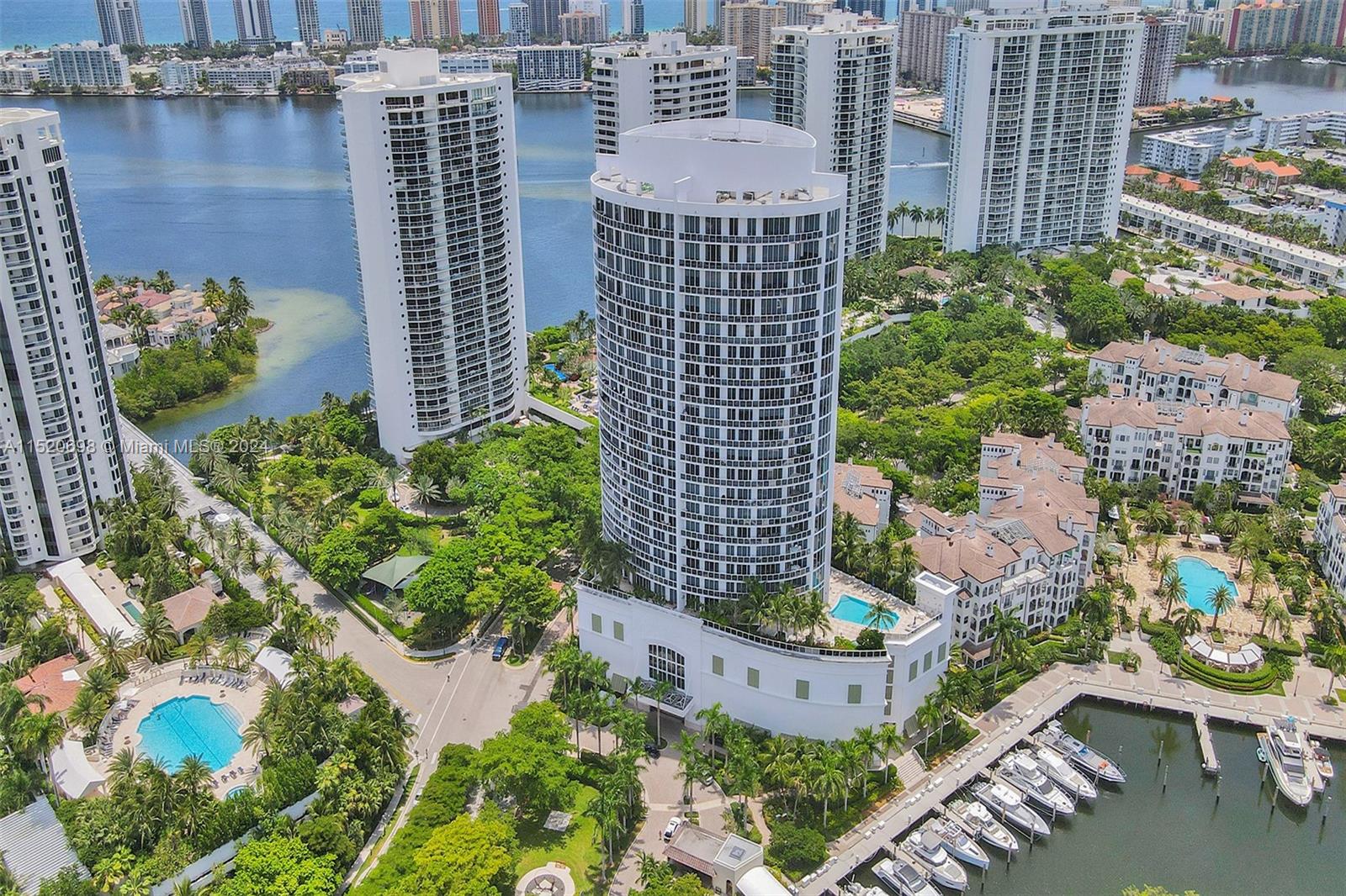 4100 Island Blvd, Aventura, FL, 33160 United States, 3 Bedrooms Bedrooms, ,3 BathroomsBathrooms,Residential,For Sale,Island Blvd,A11520698