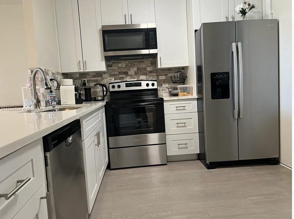 3600 NE 170 Street 308D, North Miami Beach, Florida 33160, 1 Bedroom Bedrooms, ,1 BathroomBathrooms,Residential,For Sale,3600 NE 170 Street 308D,A11524537