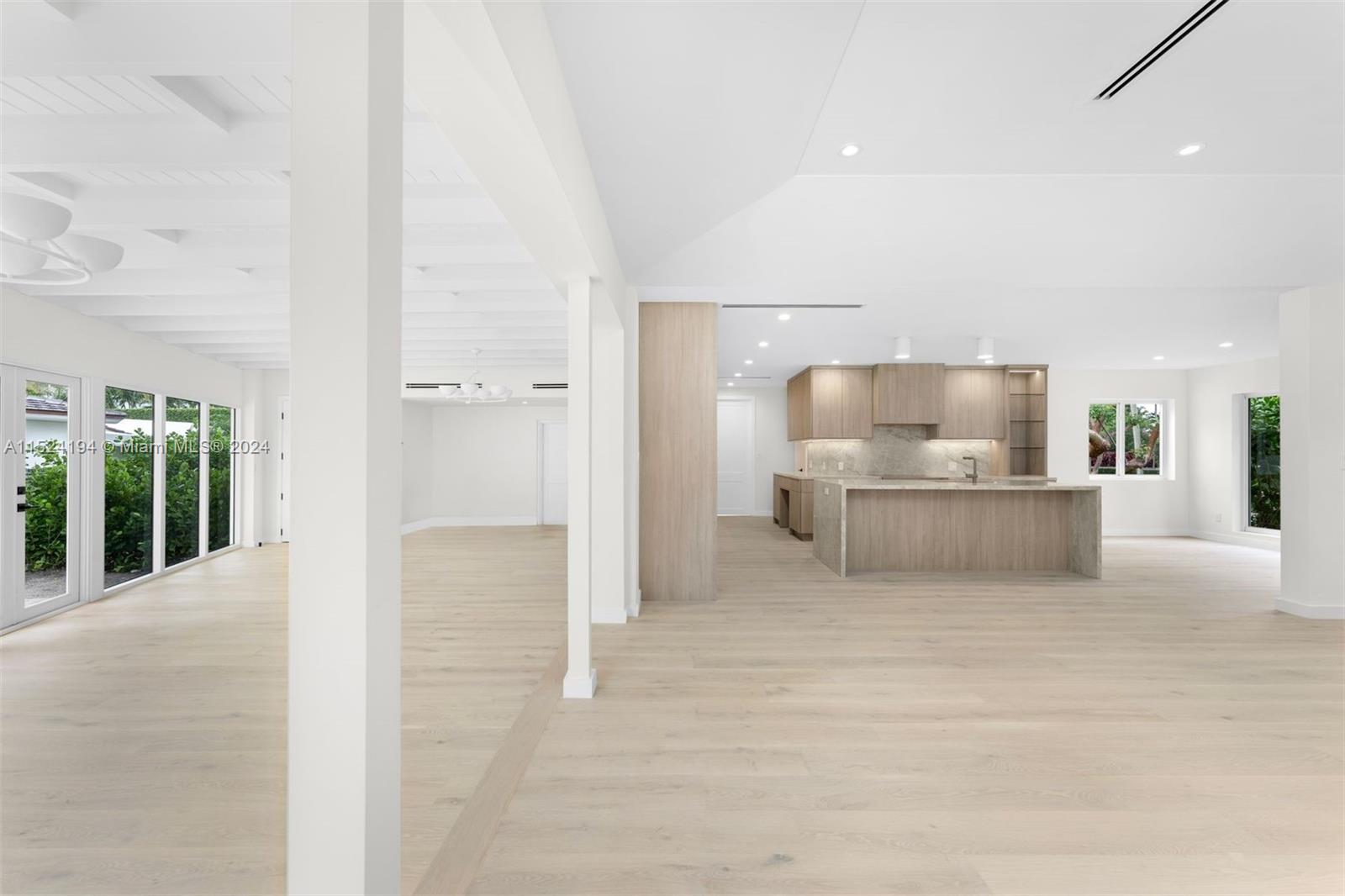 1550 N View Dr, Miami Beach, Florida 33140, 4 Bedrooms Bedrooms, ,4 BathroomsBathrooms,Residentiallease,For Rent,1550 N View Dr,A11524194